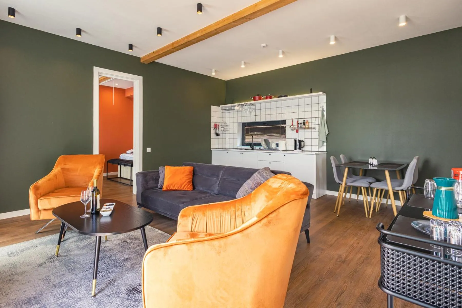 Kitchen or kitchenette in Apart Hotel Kundzuli