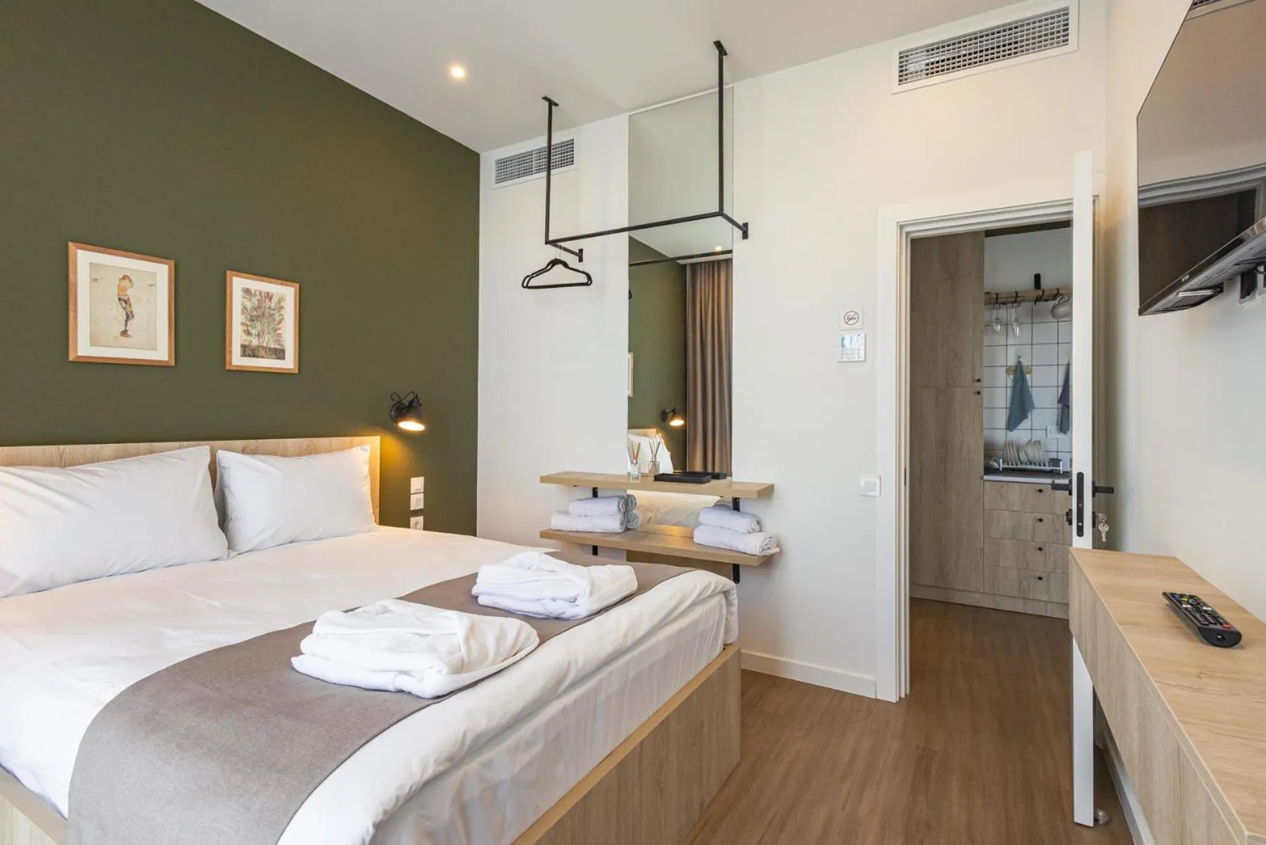 Bed in Apart Hotel Kundzuli