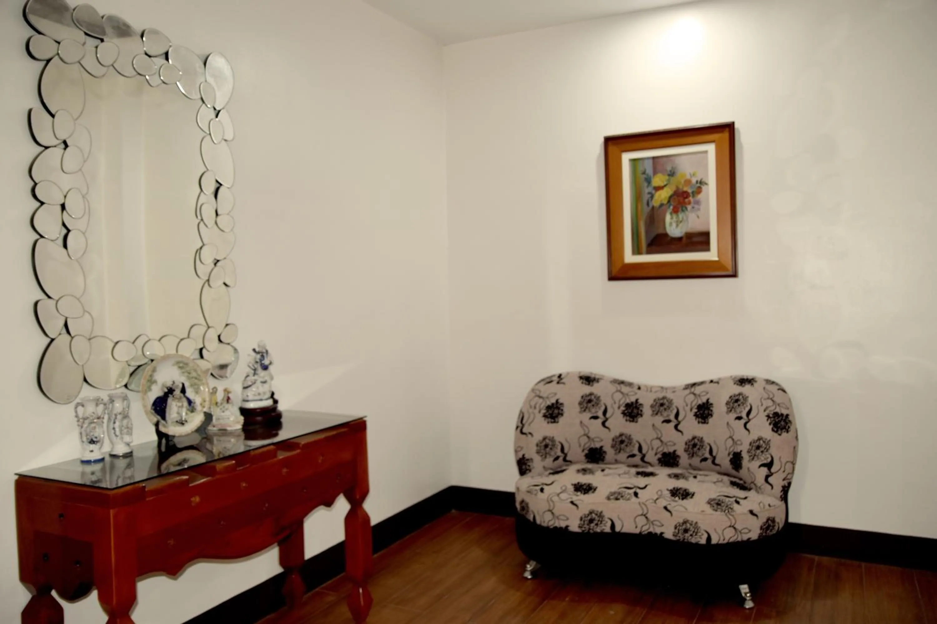 Living room in Isla De Oro Hotel