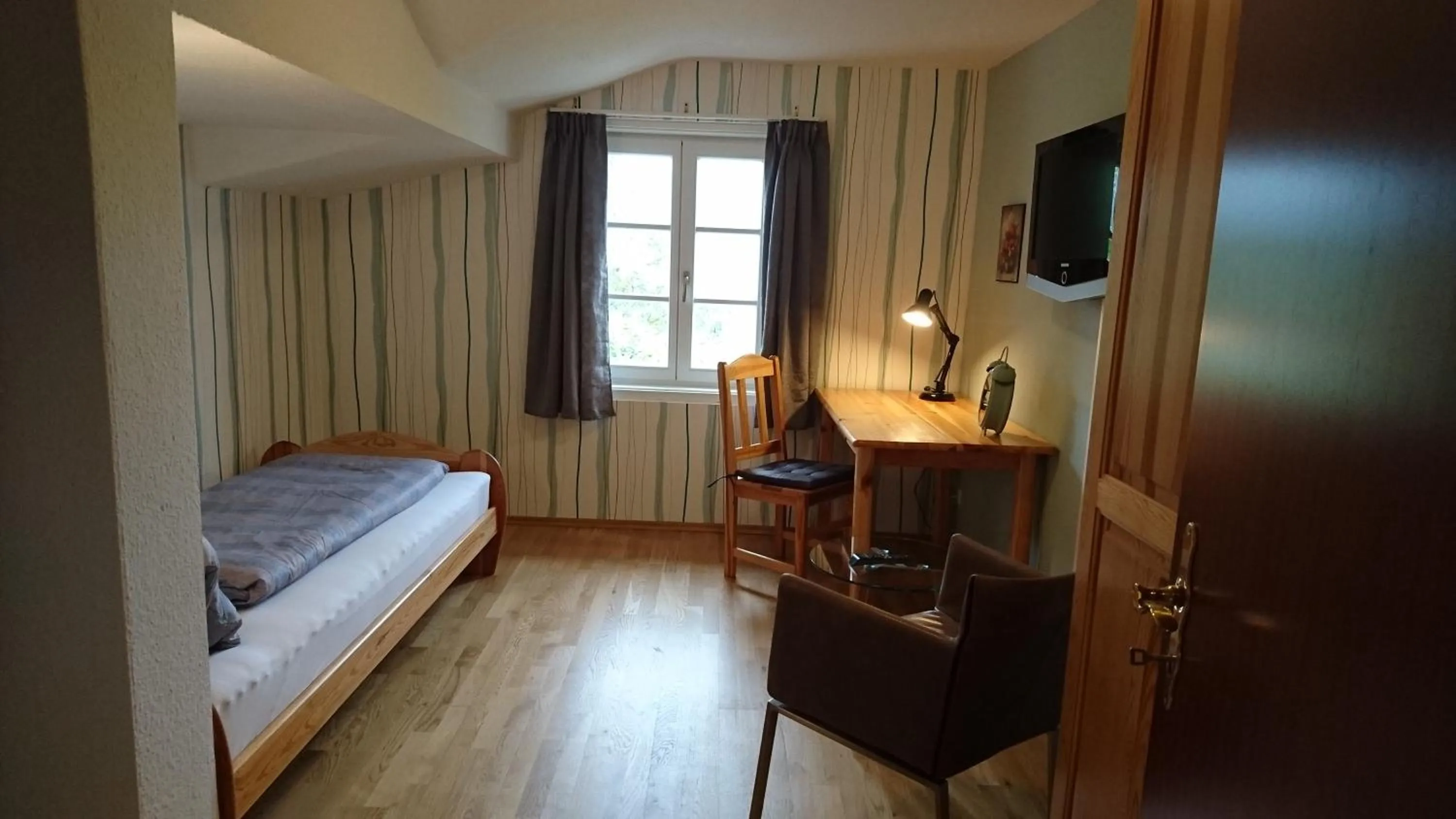 Photo of the whole room, Bed in Hotel Garni Forsthaus Ruhpolding