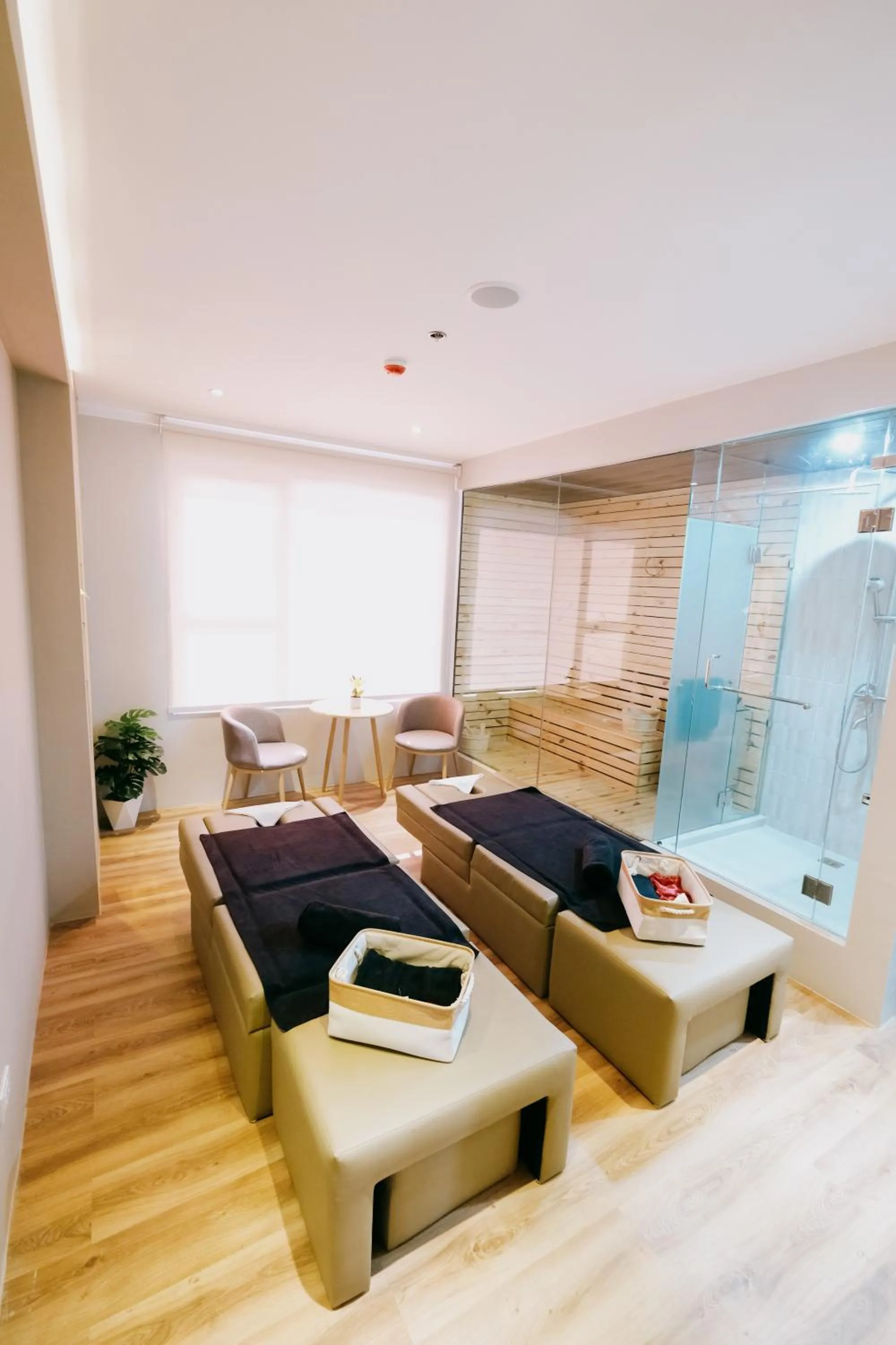 Spa and wellness centre/facilities in Wesfame Suites