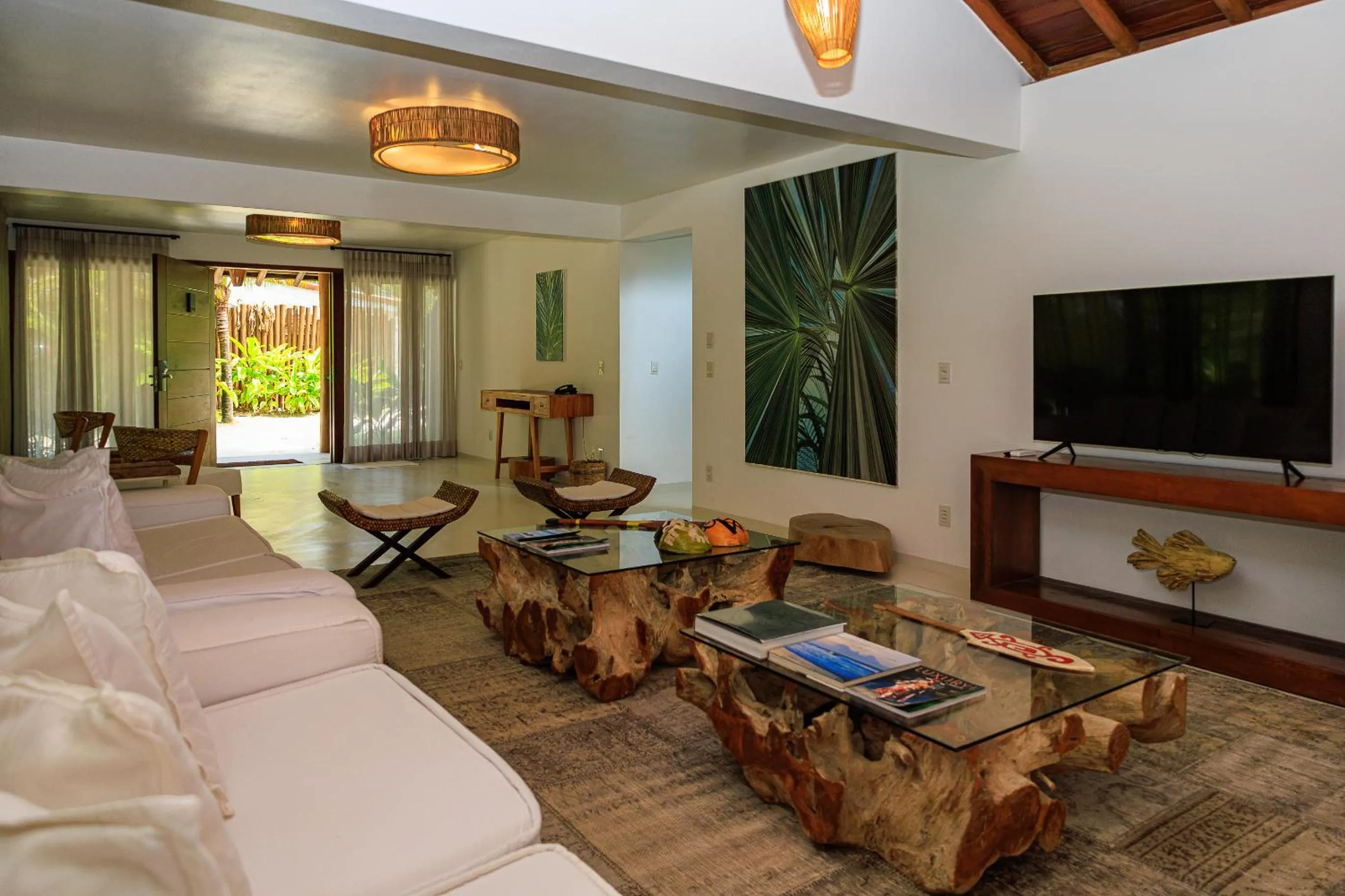TV and multimedia in Campo Bahia Hotel Villas Spa