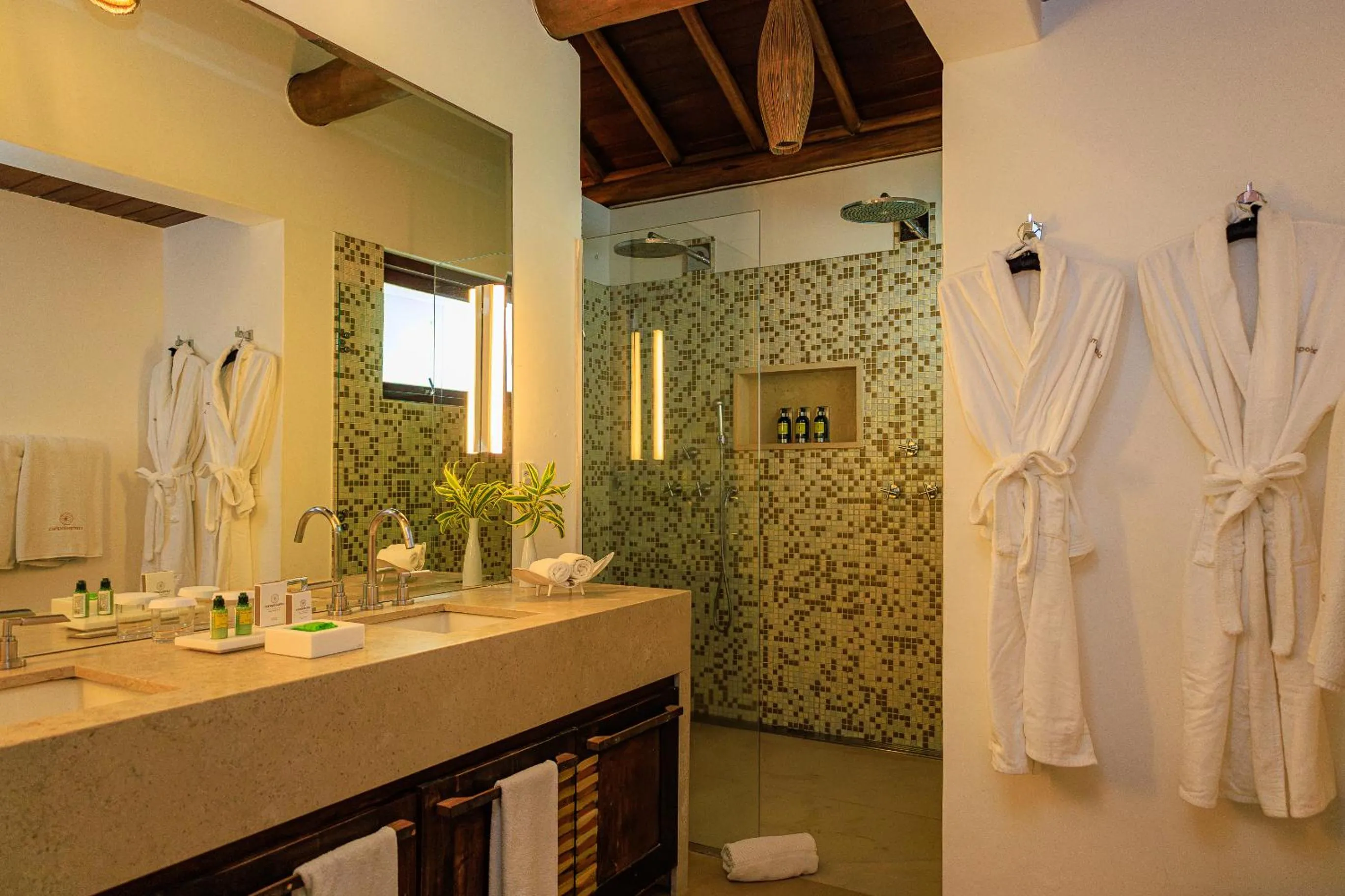 Shower in Campo Bahia Hotel Villas Spa
