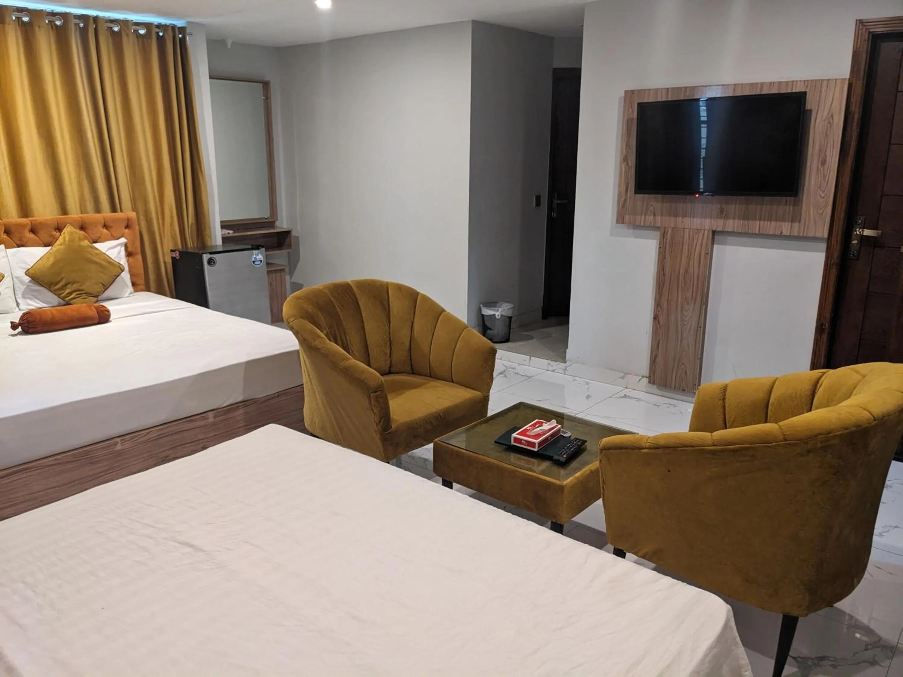 Bedroom, Bed in Nuva Hotel