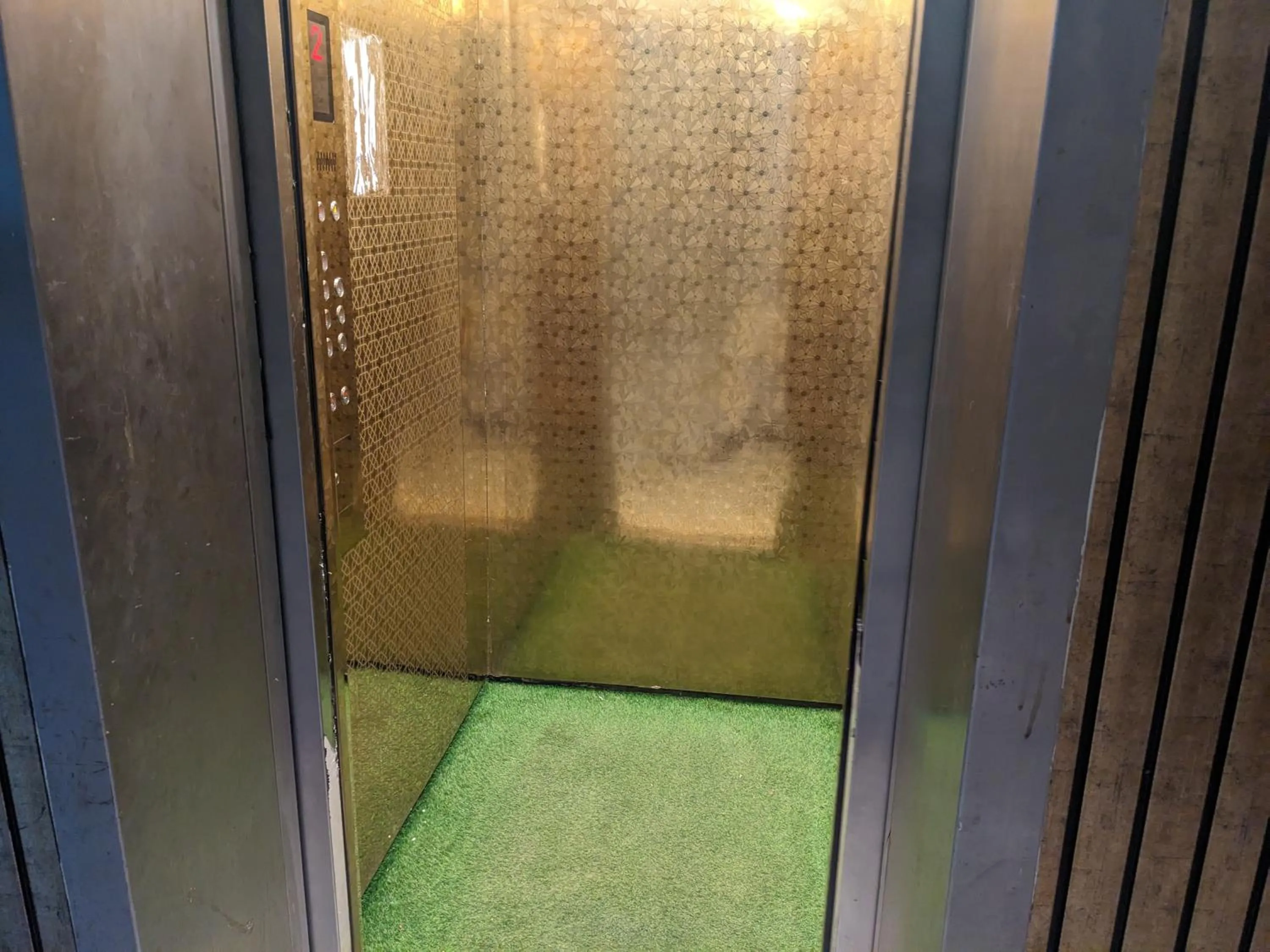 elevator in Nuva Hotel