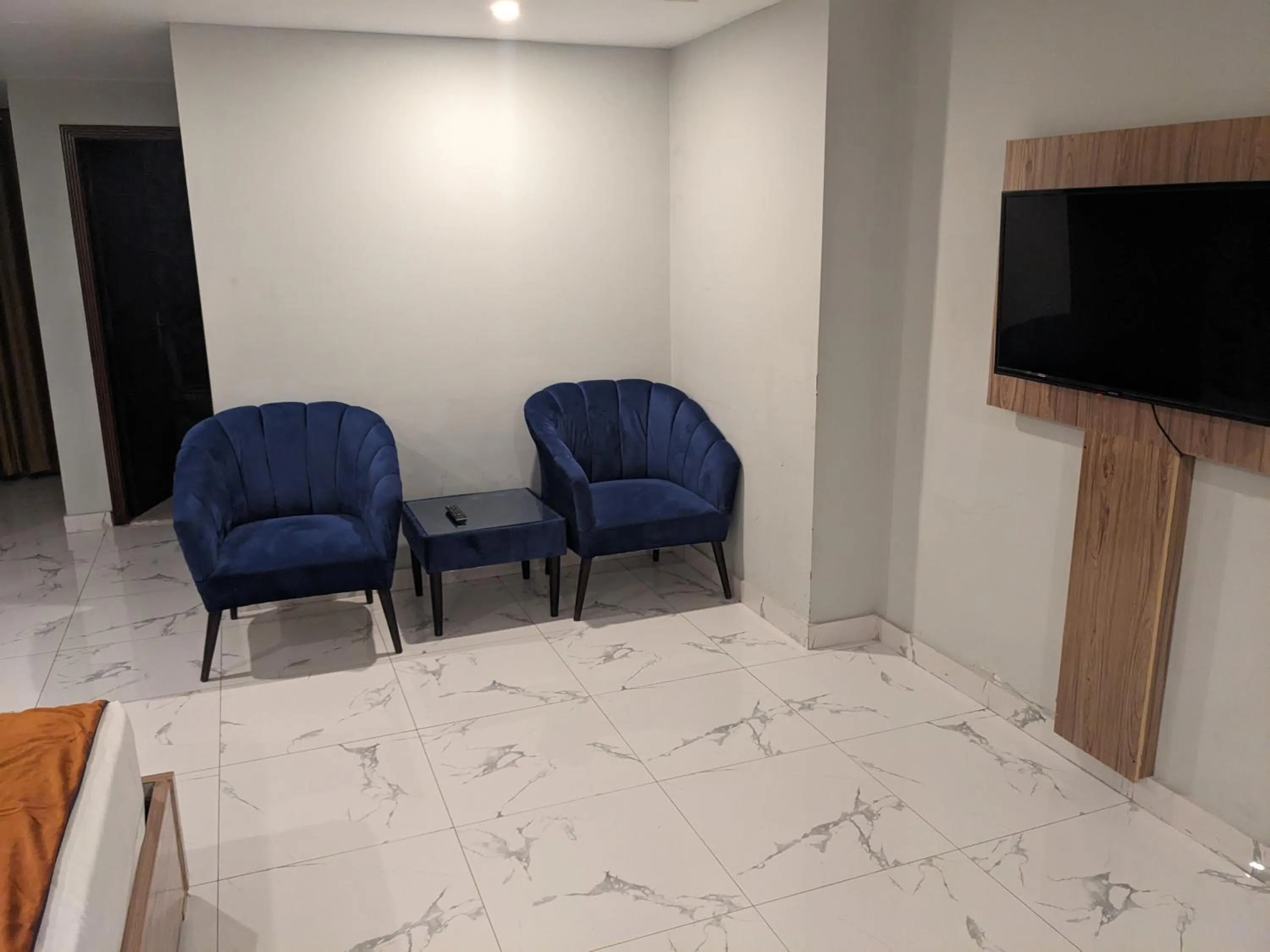 Seating area in Nuva Hotel