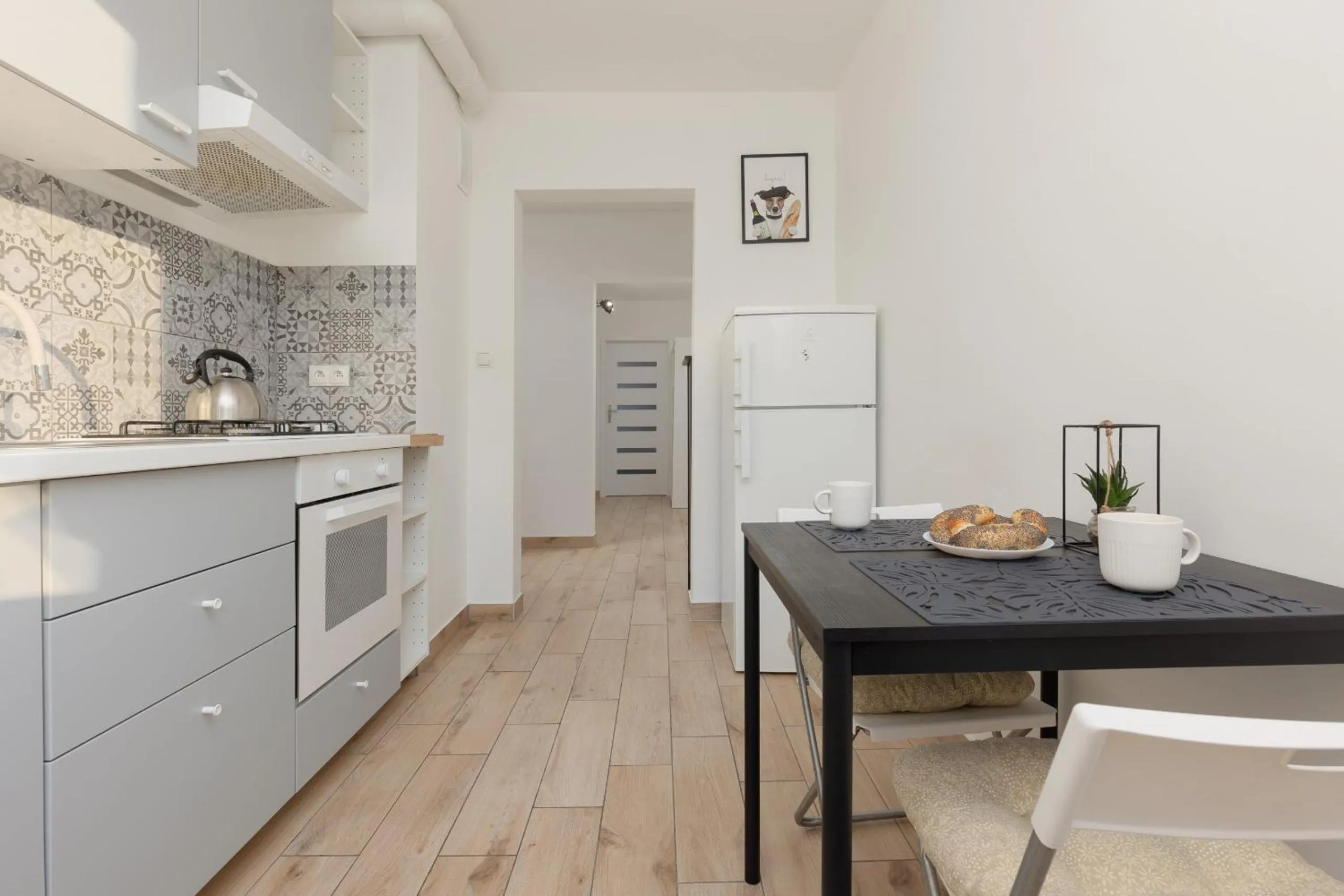 Kitchen or kitchenette in Kopcińskiego Bright & Spacious Apartment Warsaw Ursynów by Noclegi Renters