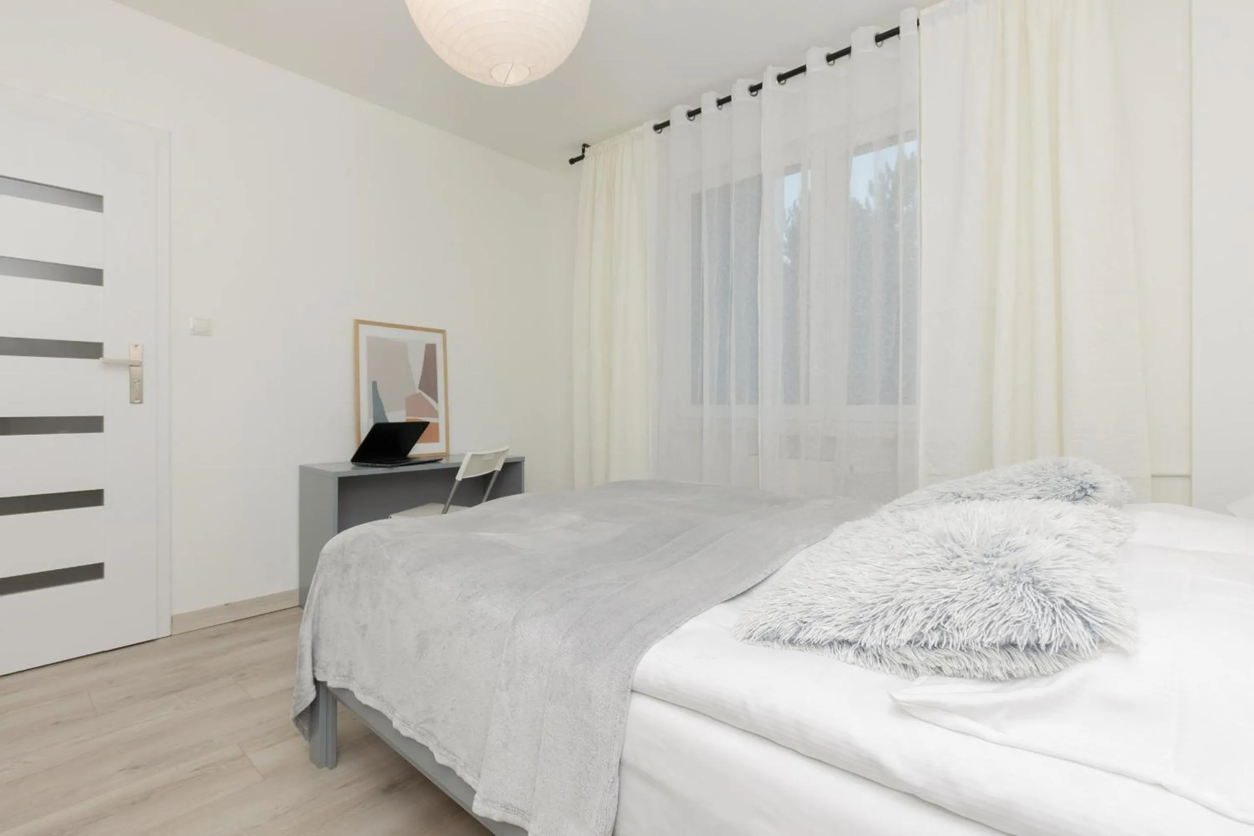 Bed in Kopcińskiego Bright & Spacious Apartment Warsaw Ursynów by Noclegi Renters