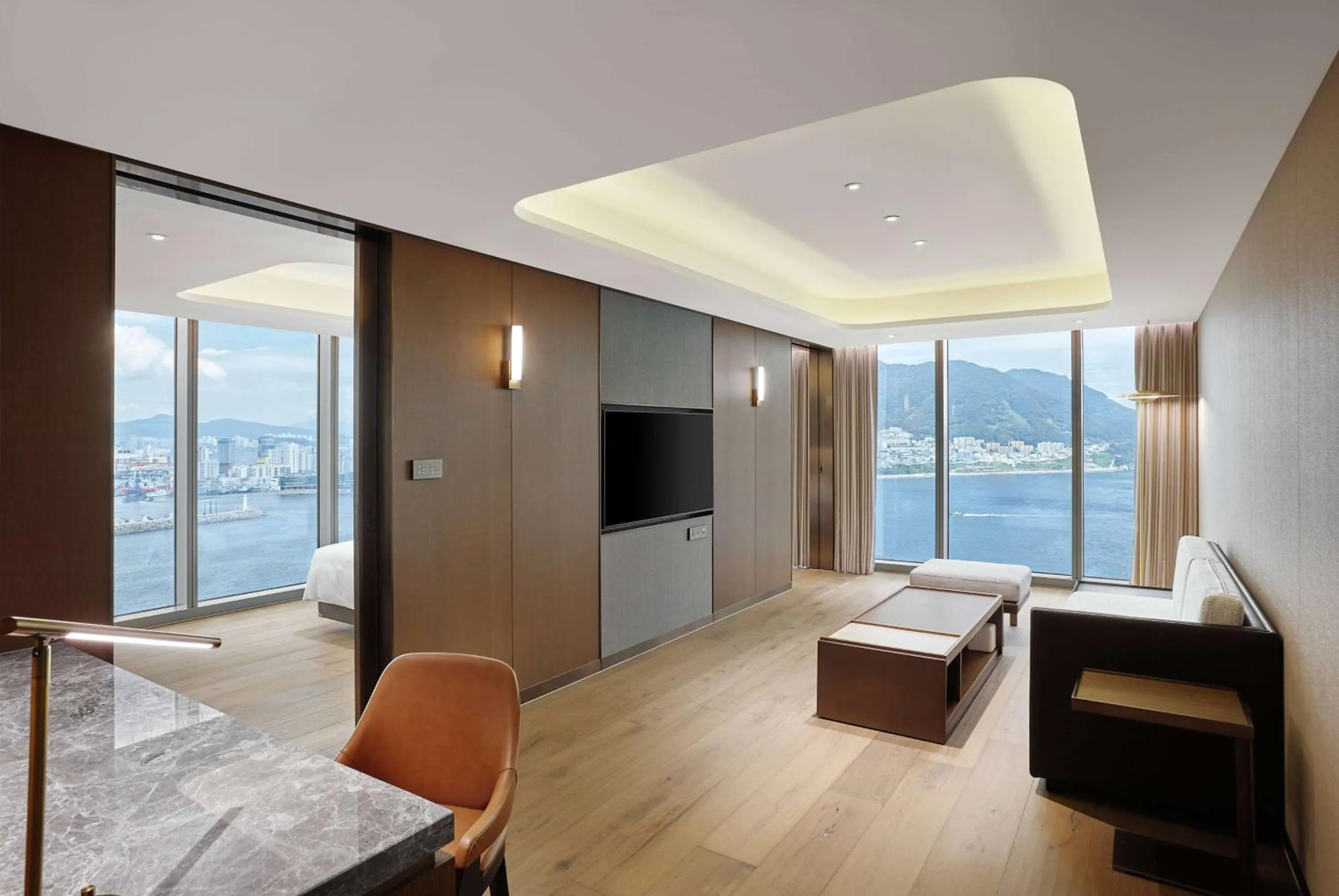 Photo of the whole room, Bed in Wyndham Grand Busan