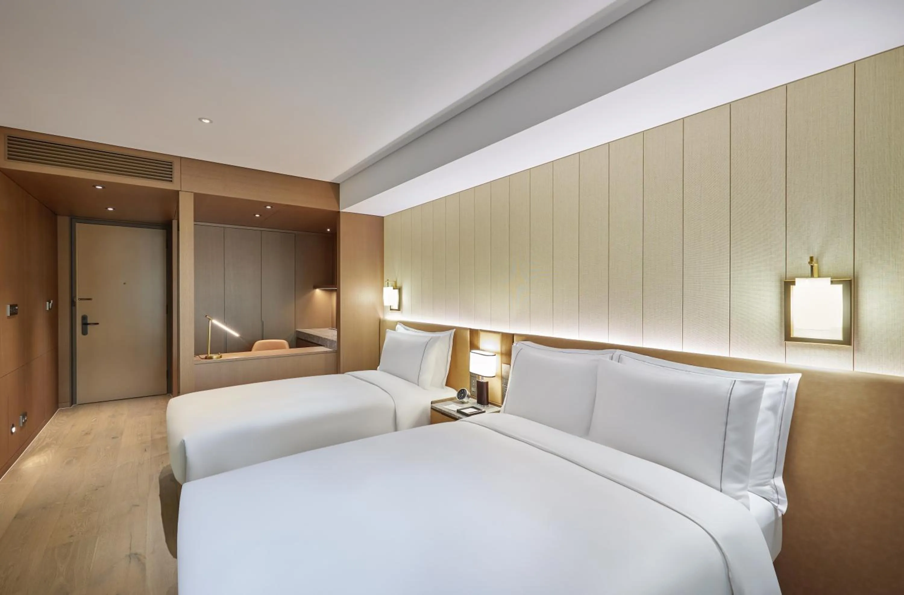 Bed in Wyndham Grand Busan