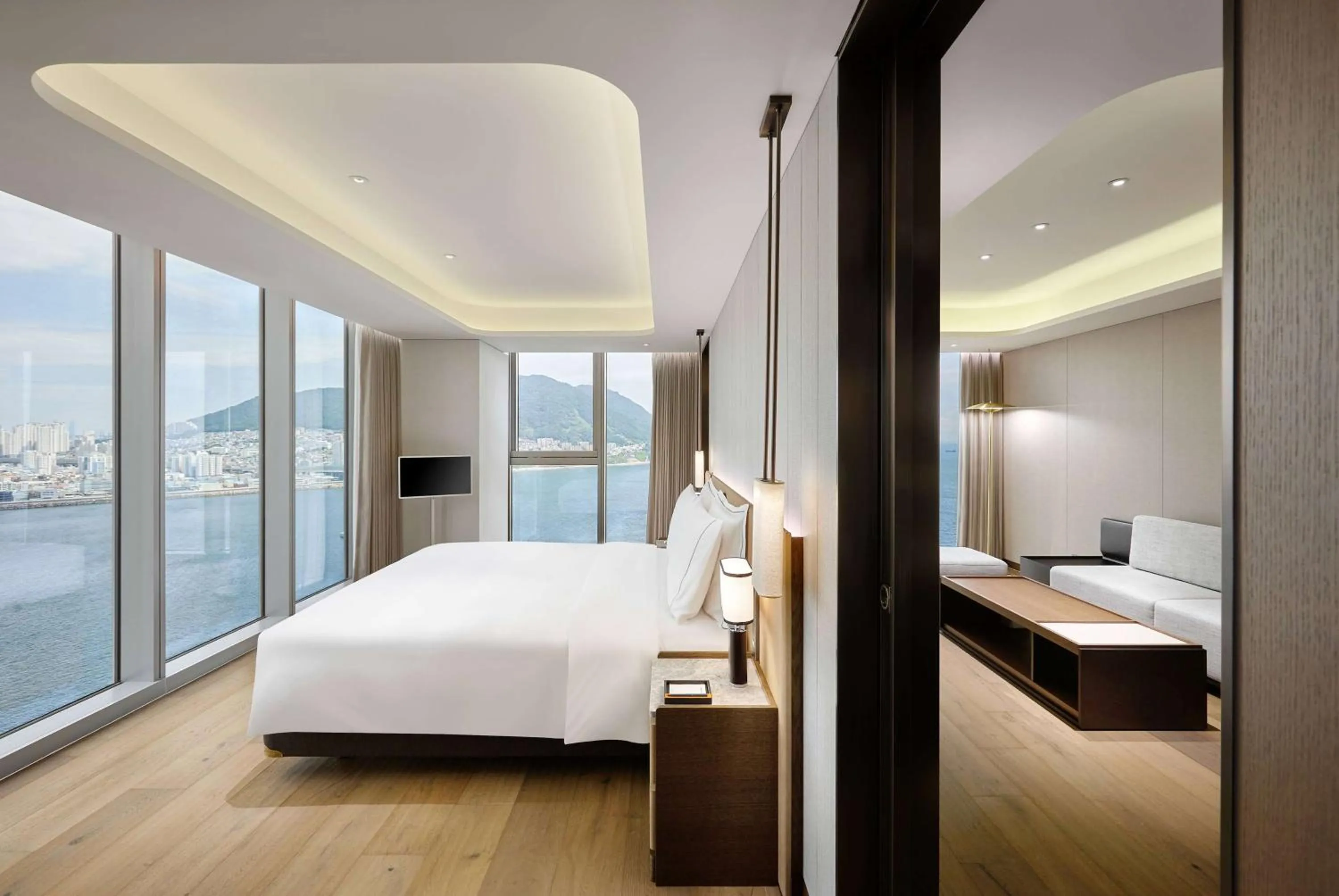 Photo of the whole room, Bed in Wyndham Grand Busan