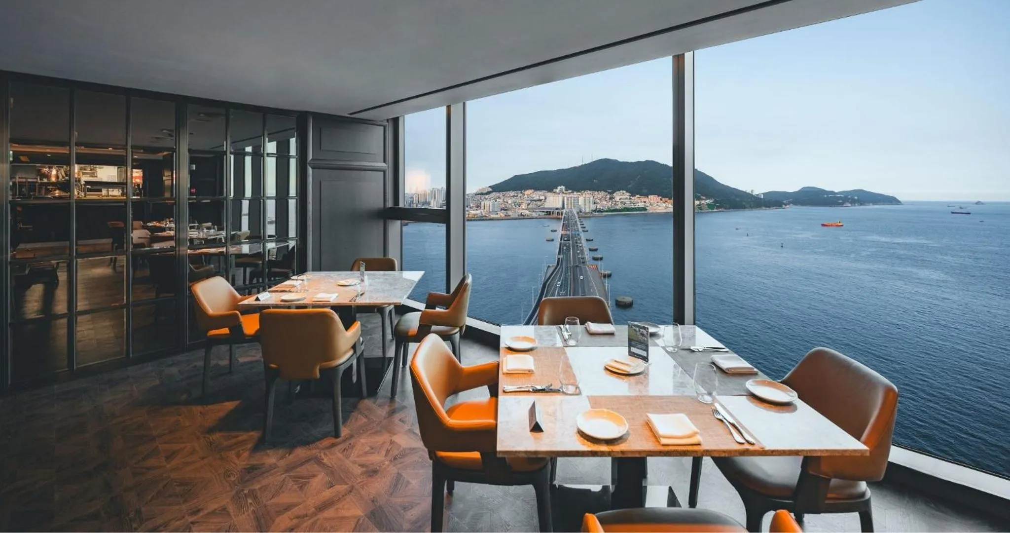 Restaurant/places to eat in Wyndham Grand Busan