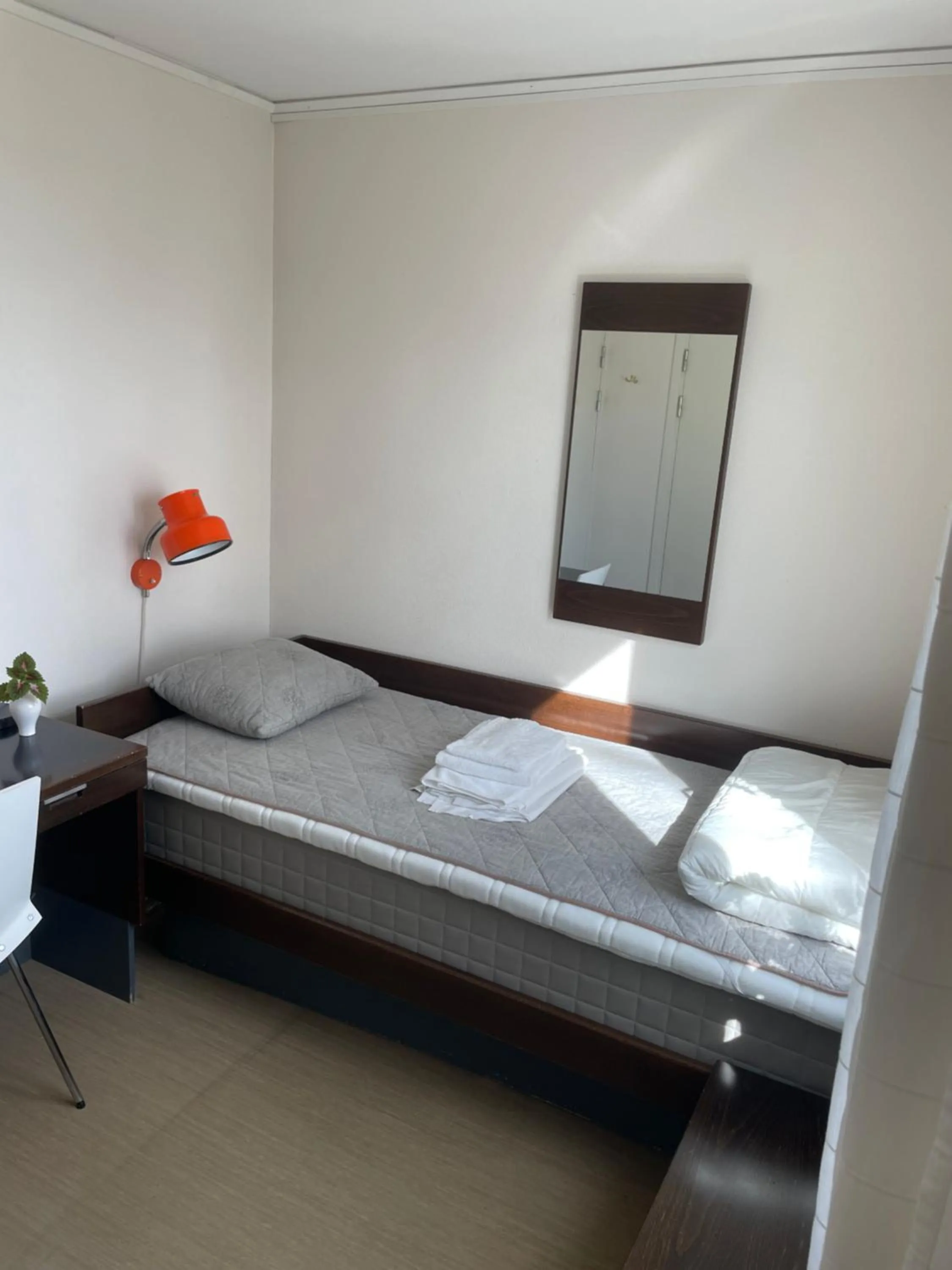 Photo of the whole room, Bed in STF Sigtuna Vandrarhem