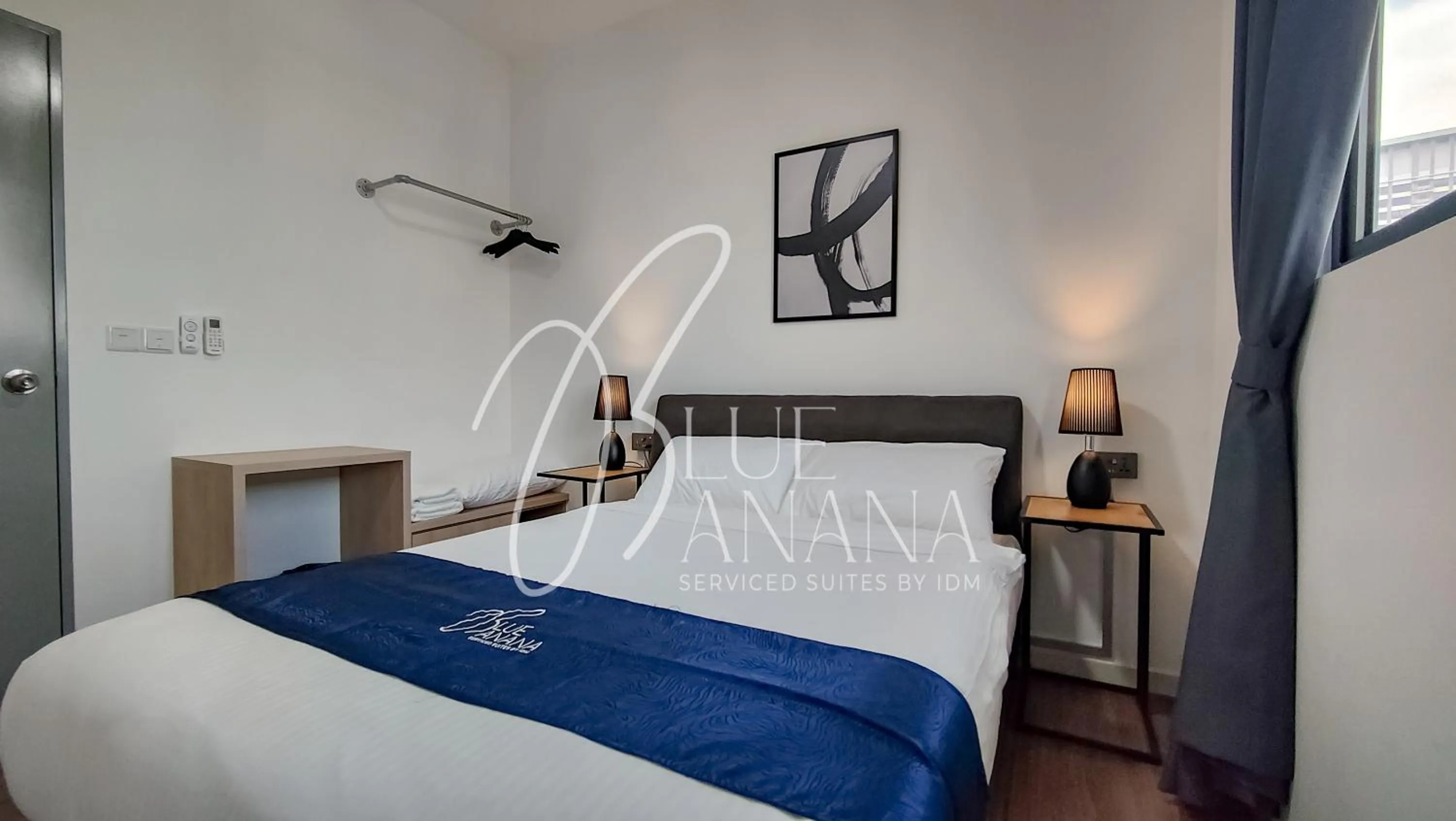 Bed in M Vertica Premier Suites by BlueBanana