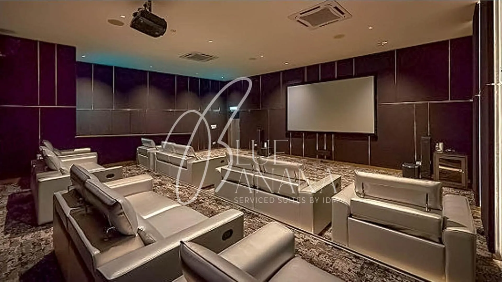 Area and facilities in M Vertica Premier Suites by BlueBanana