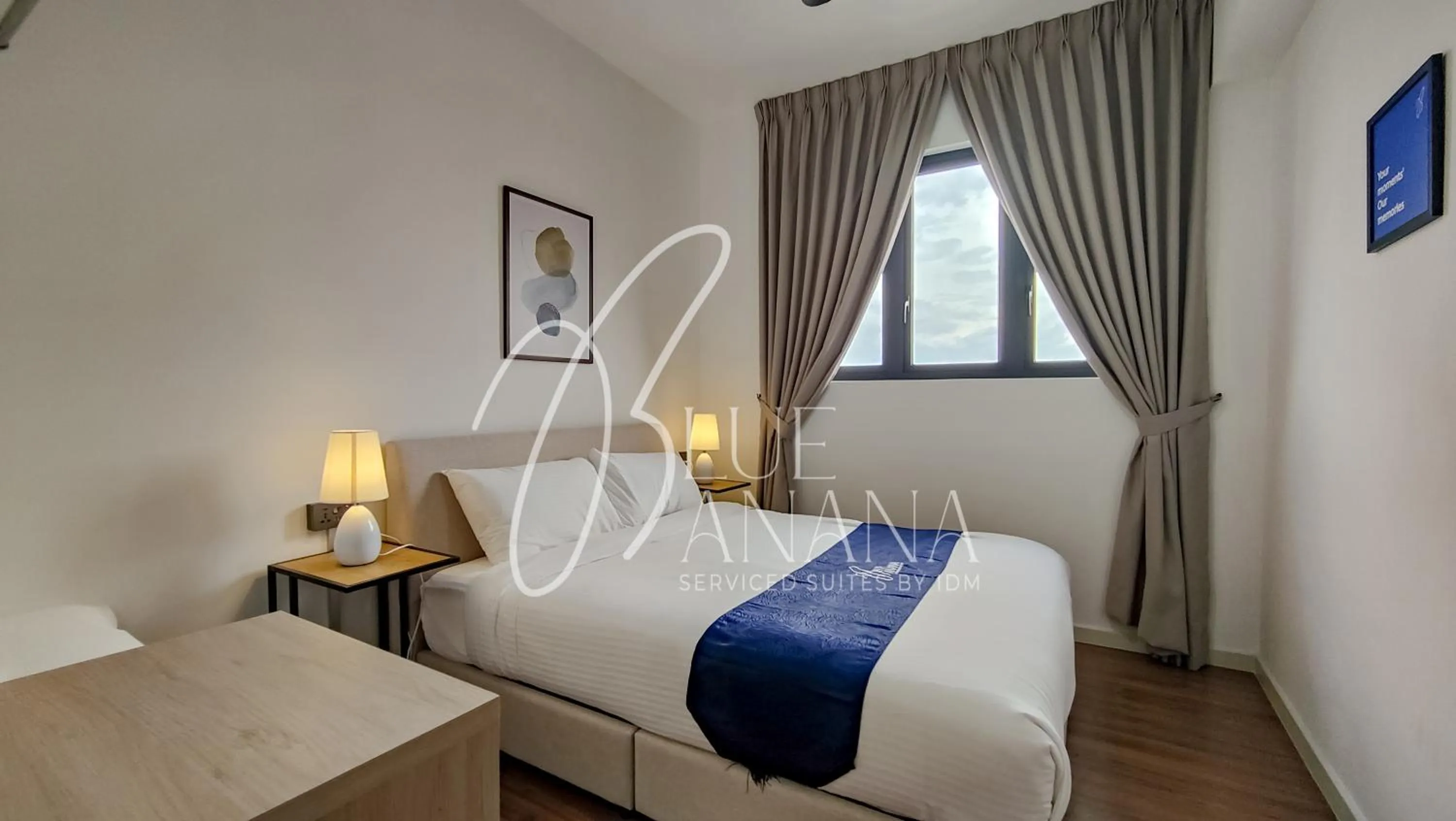 Bed in M Vertica Premier Suites by BlueBanana