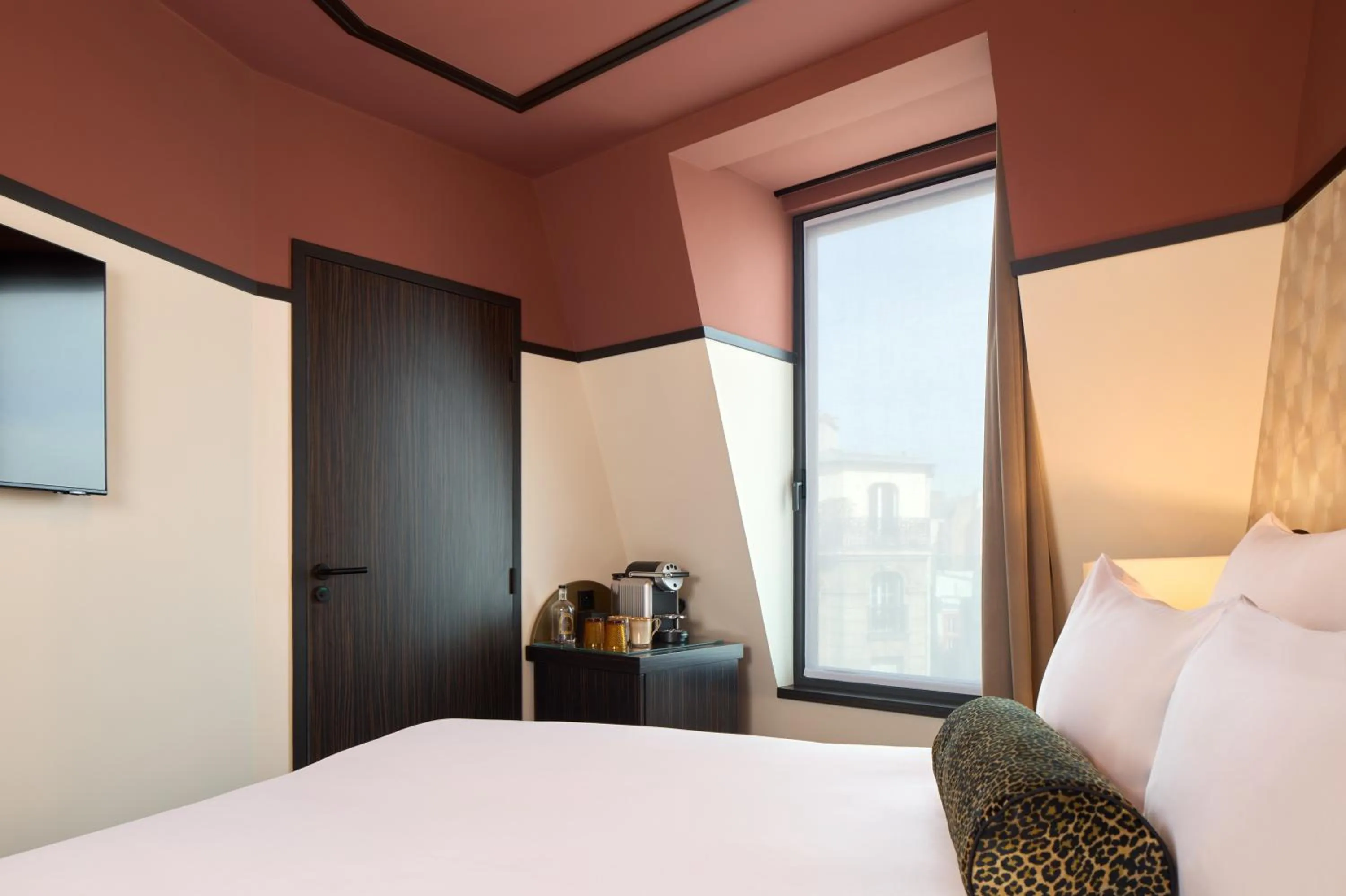 Bedroom, Bed in Maison Cassandre