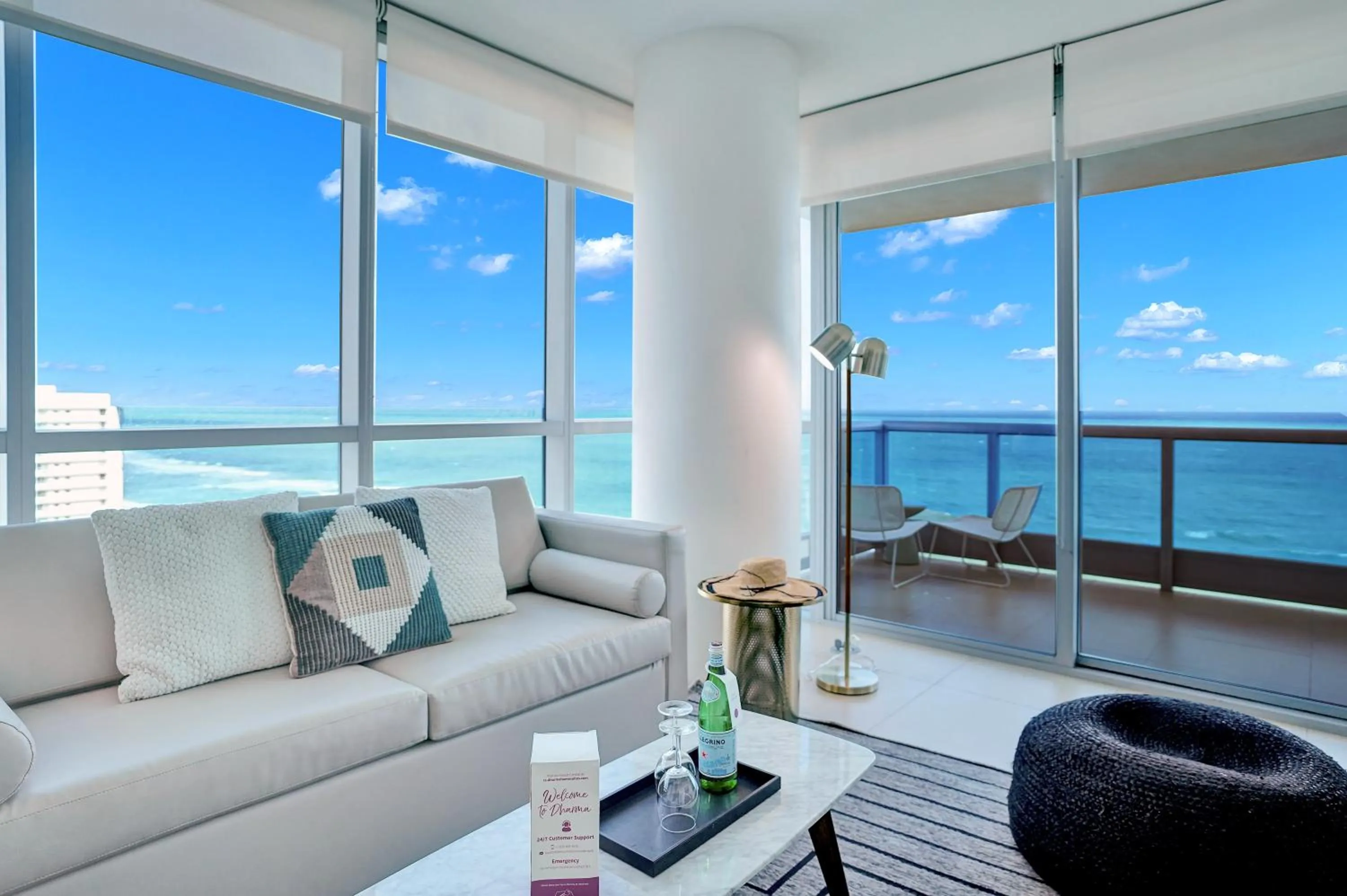 Living room in Dharma Home Suites Miami Beach at Monte Carlo