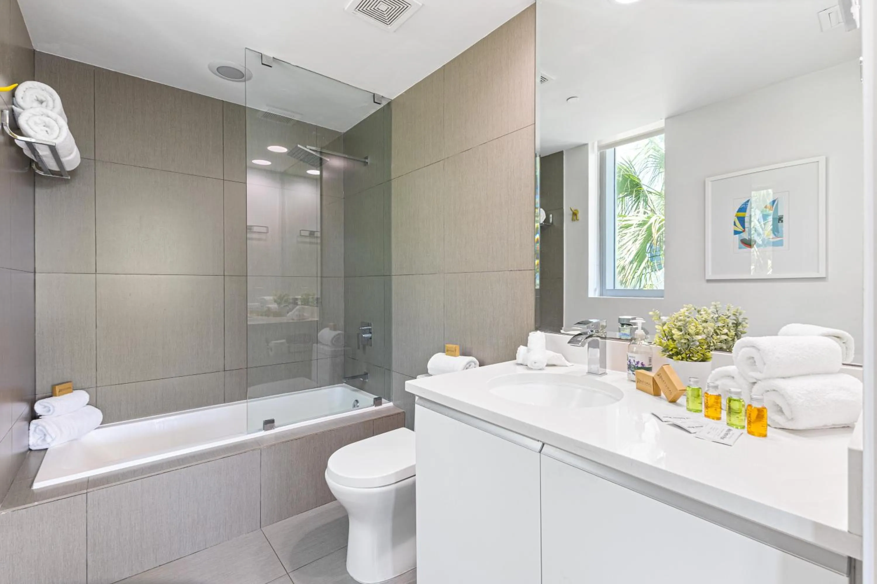 Bathroom in Dharma Home Suites Miami Beach at Monte Carlo