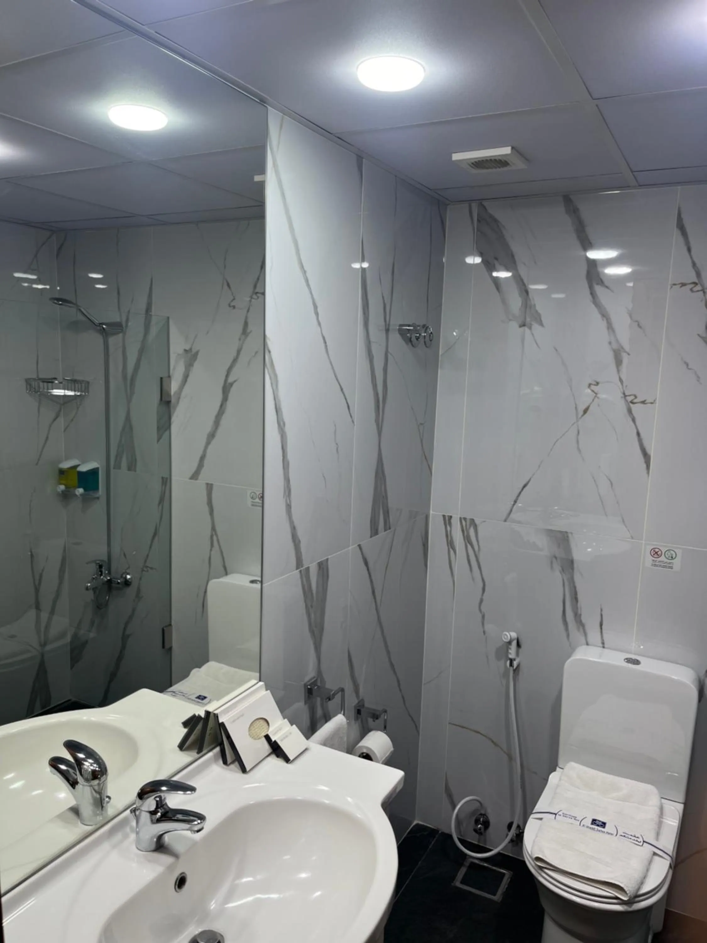 Toilet in El Sheikh Suites Hotel