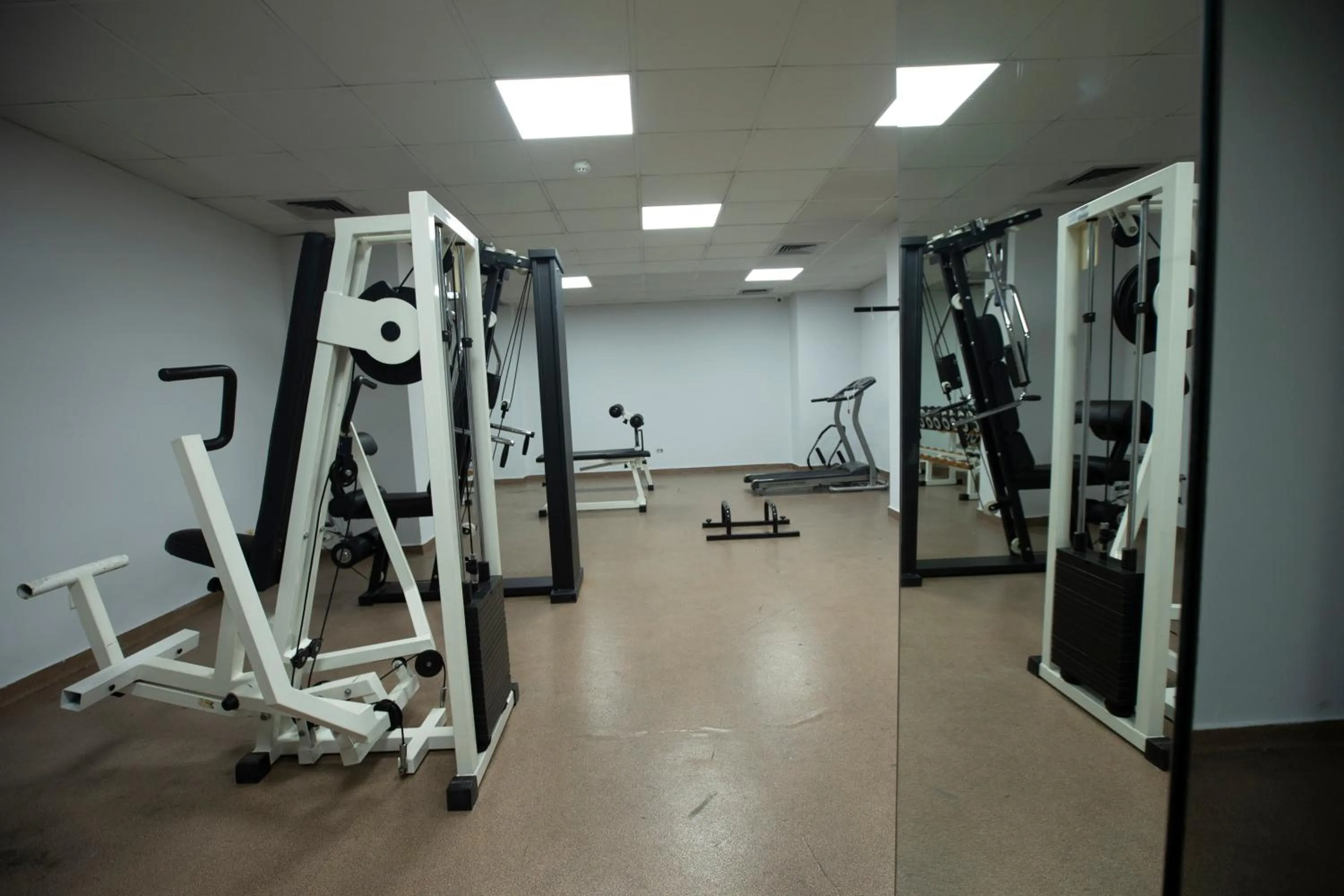 Fitness centre/facilities in El Sheikh Suites Hotel