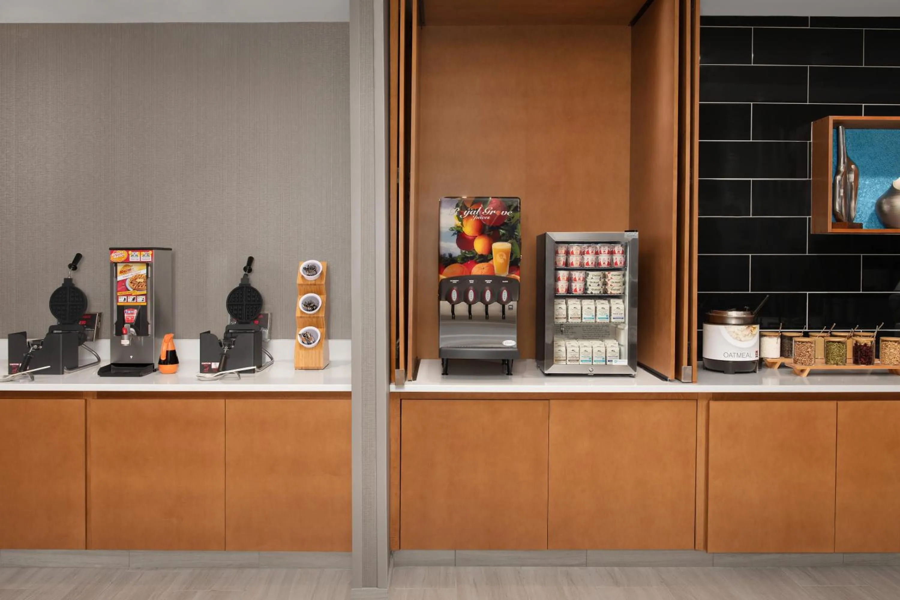 Buffet breakfast in SpringHill Suites by Marriott Fayetteville I-95