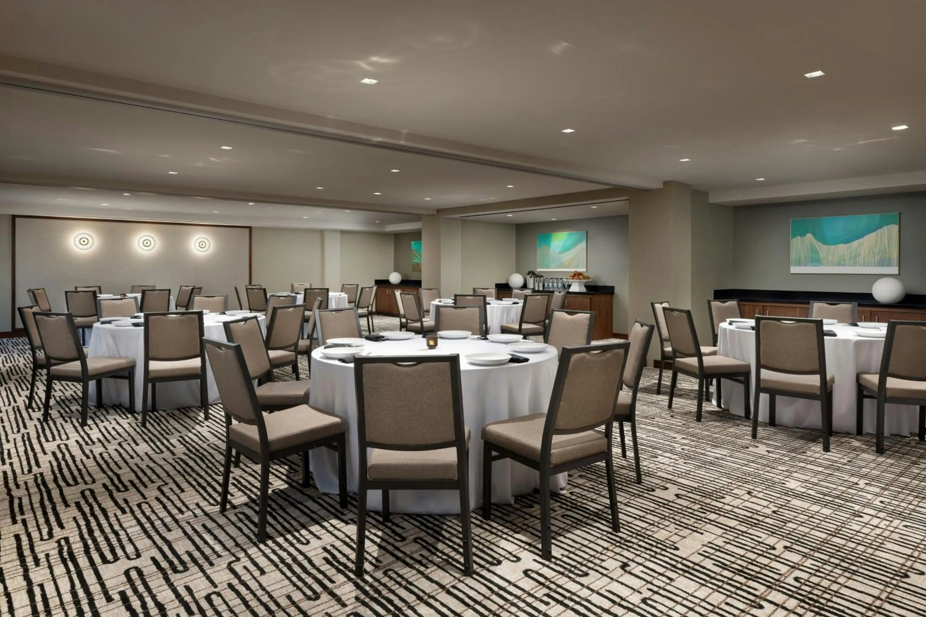 Meeting/conference room in AC Hotel by Marriott Honolulu