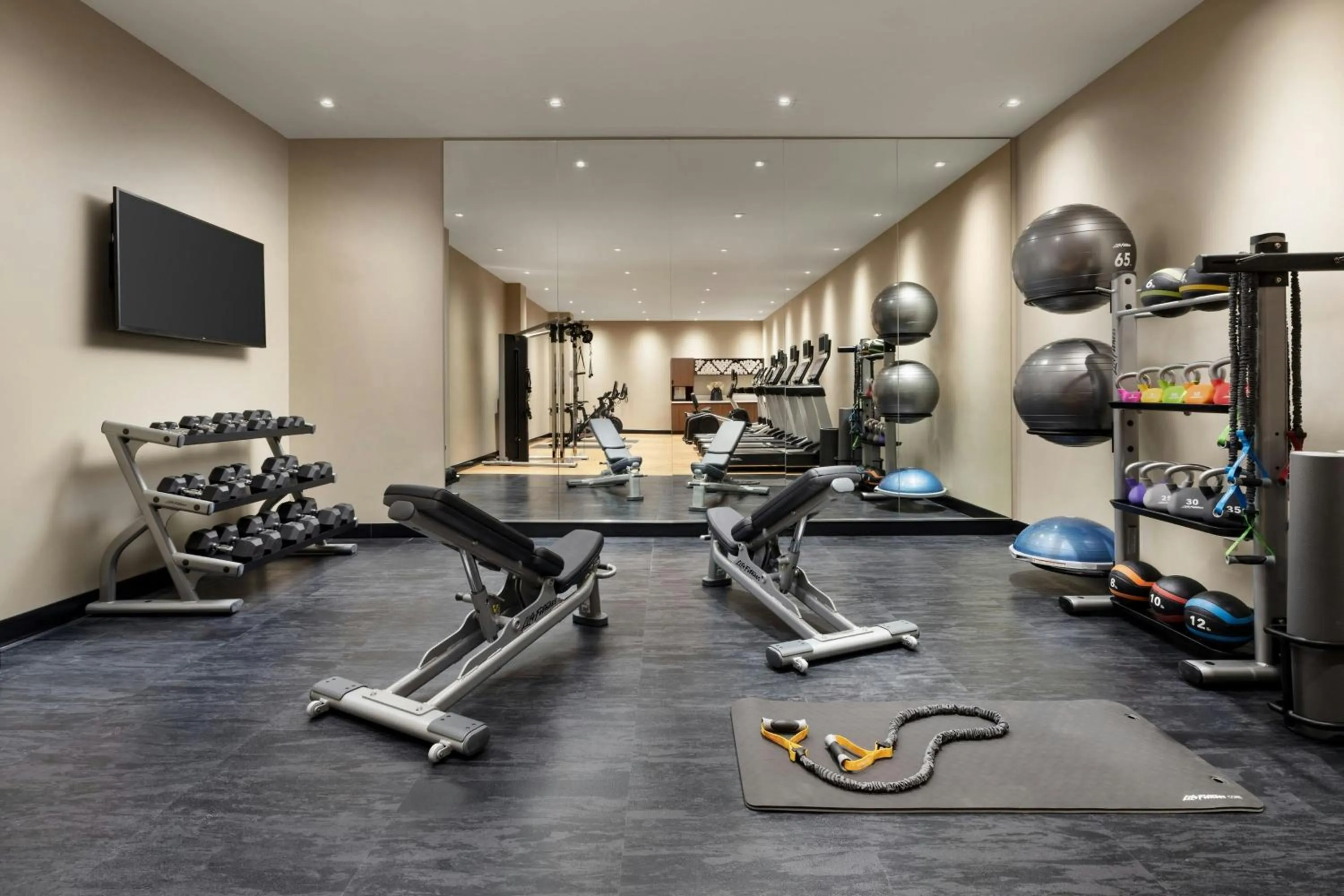 Fitness centre/facilities in AC Hotel by Marriott Honolulu