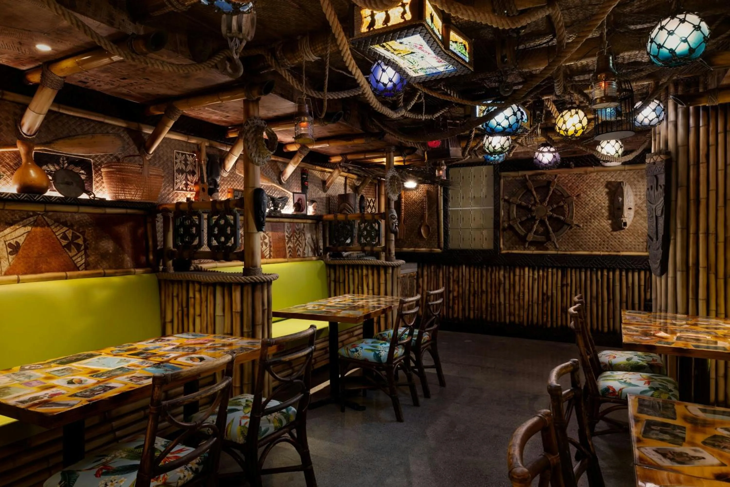 Restaurant/places to eat in AC Hotel by Marriott Honolulu