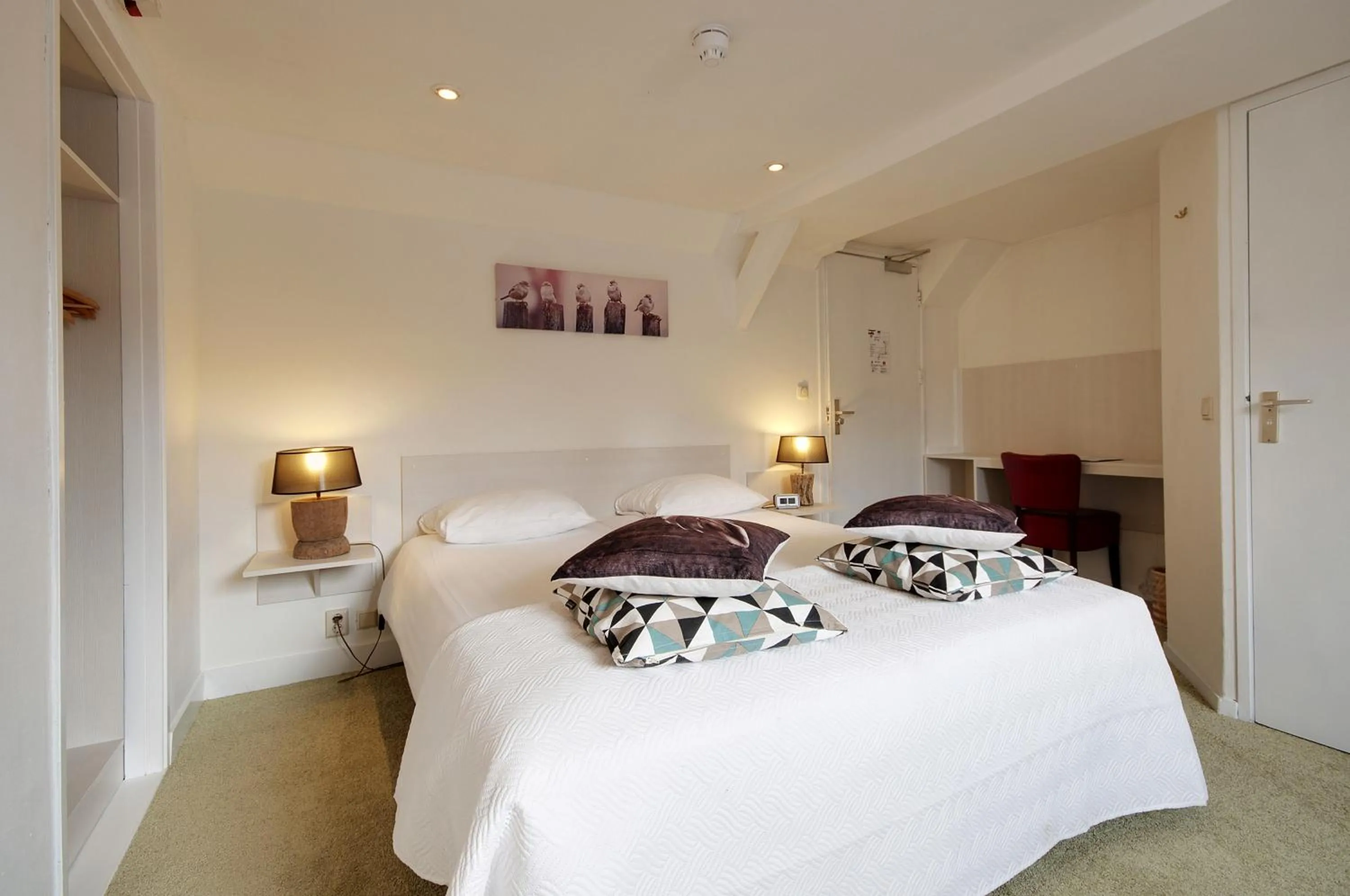 Photo of the whole room, Bed in Boetiek Hotel BonAparte Lochem