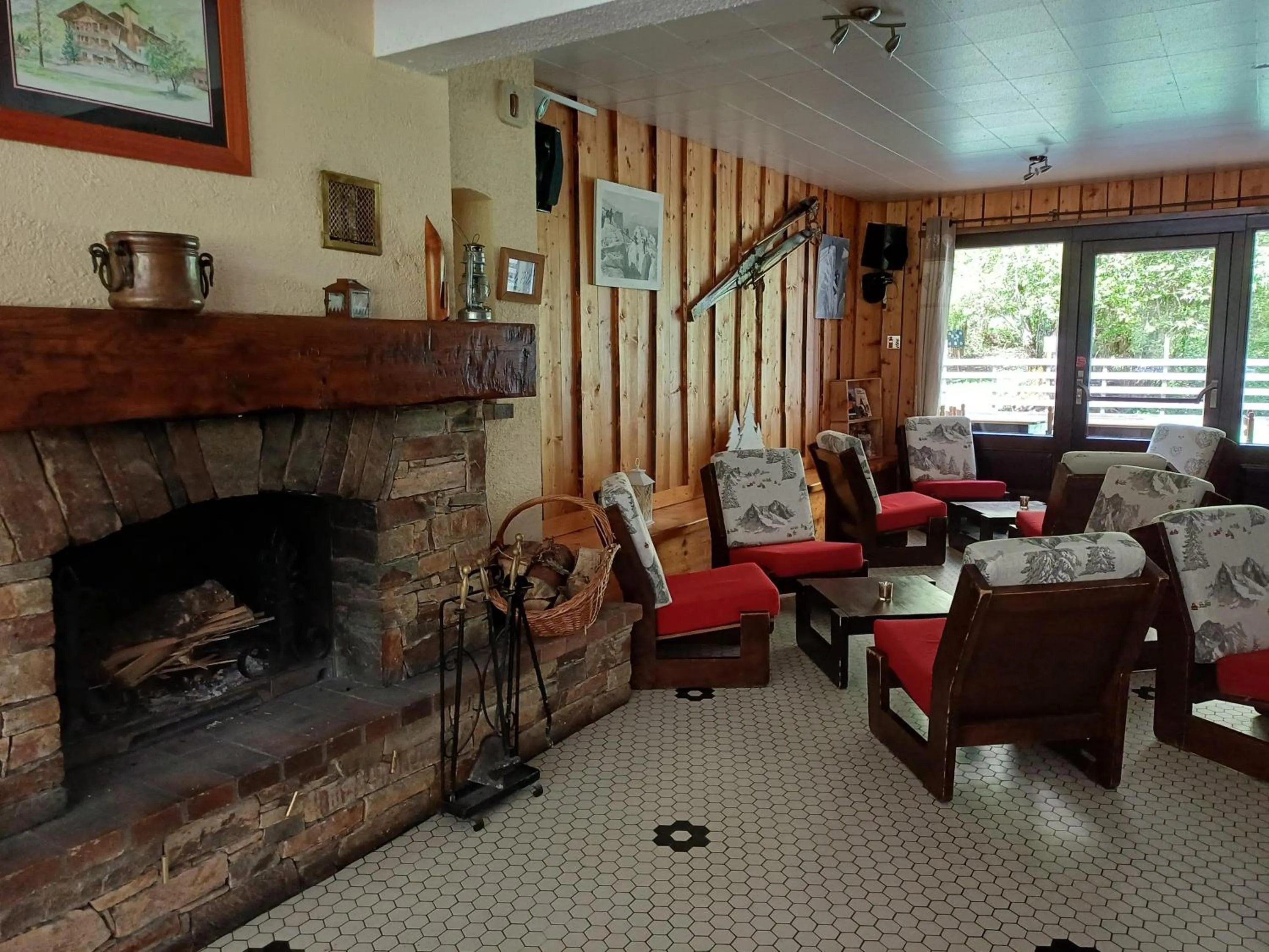 Living room in Hotel et centre de vacances Le Choucas