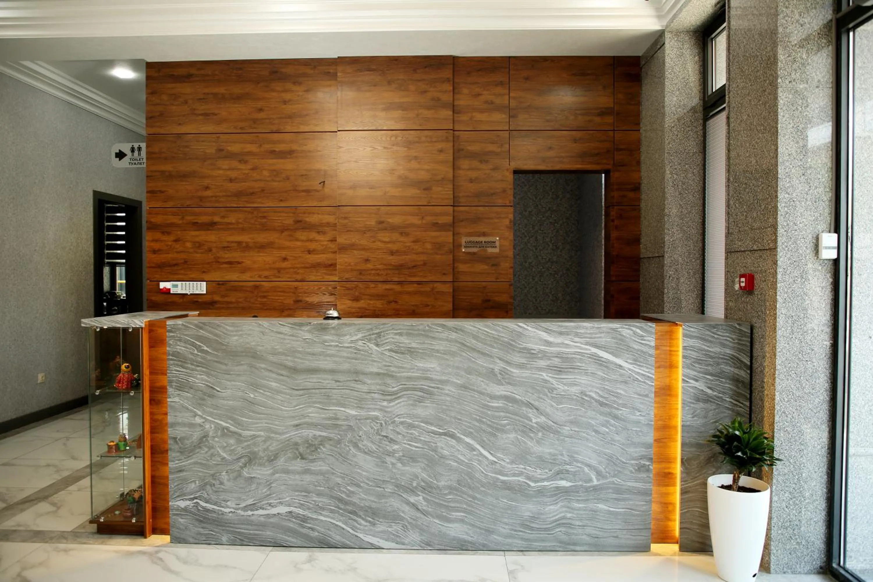 Lobby or reception in Parklane Hotel