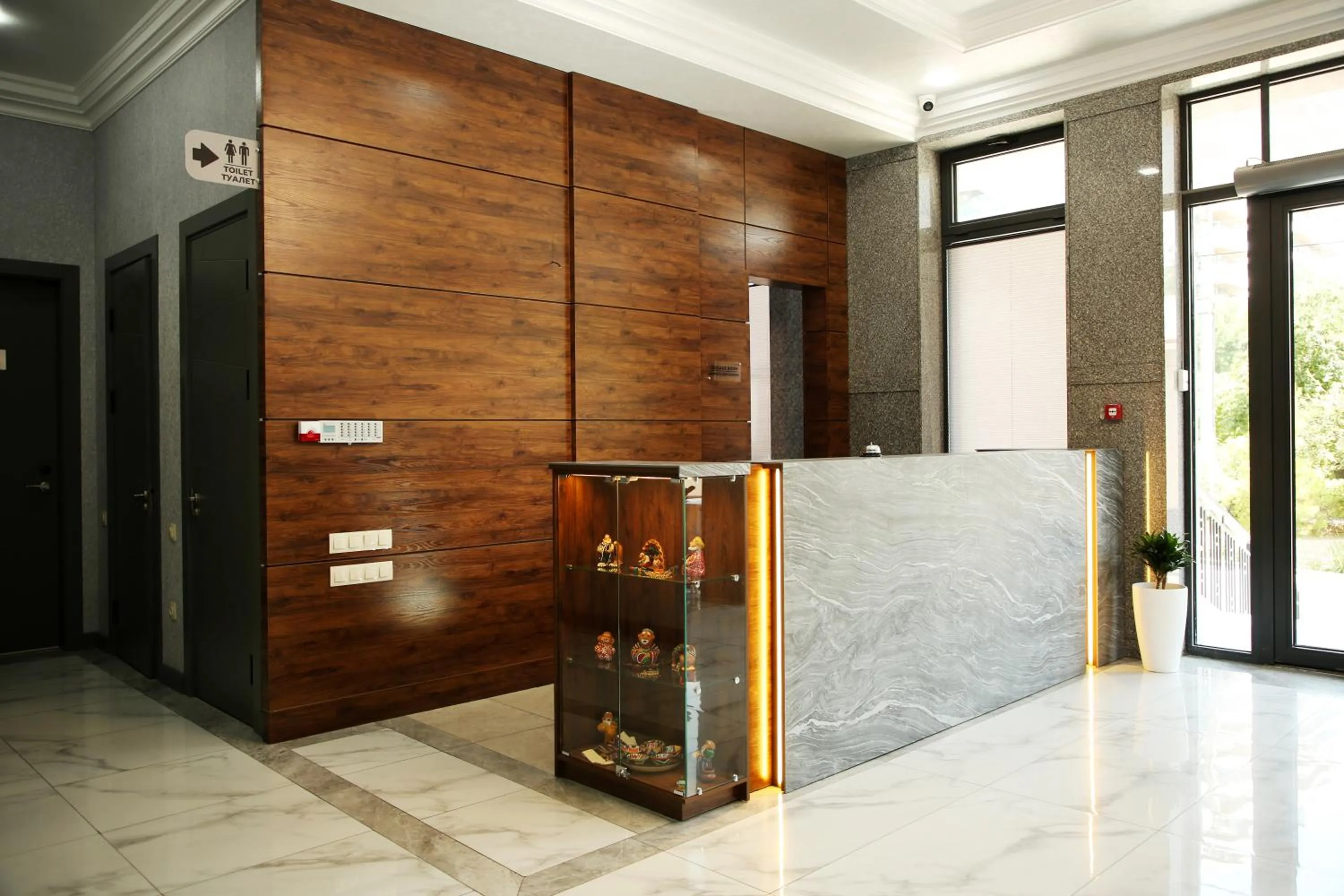 Lobby or reception in Parklane Hotel