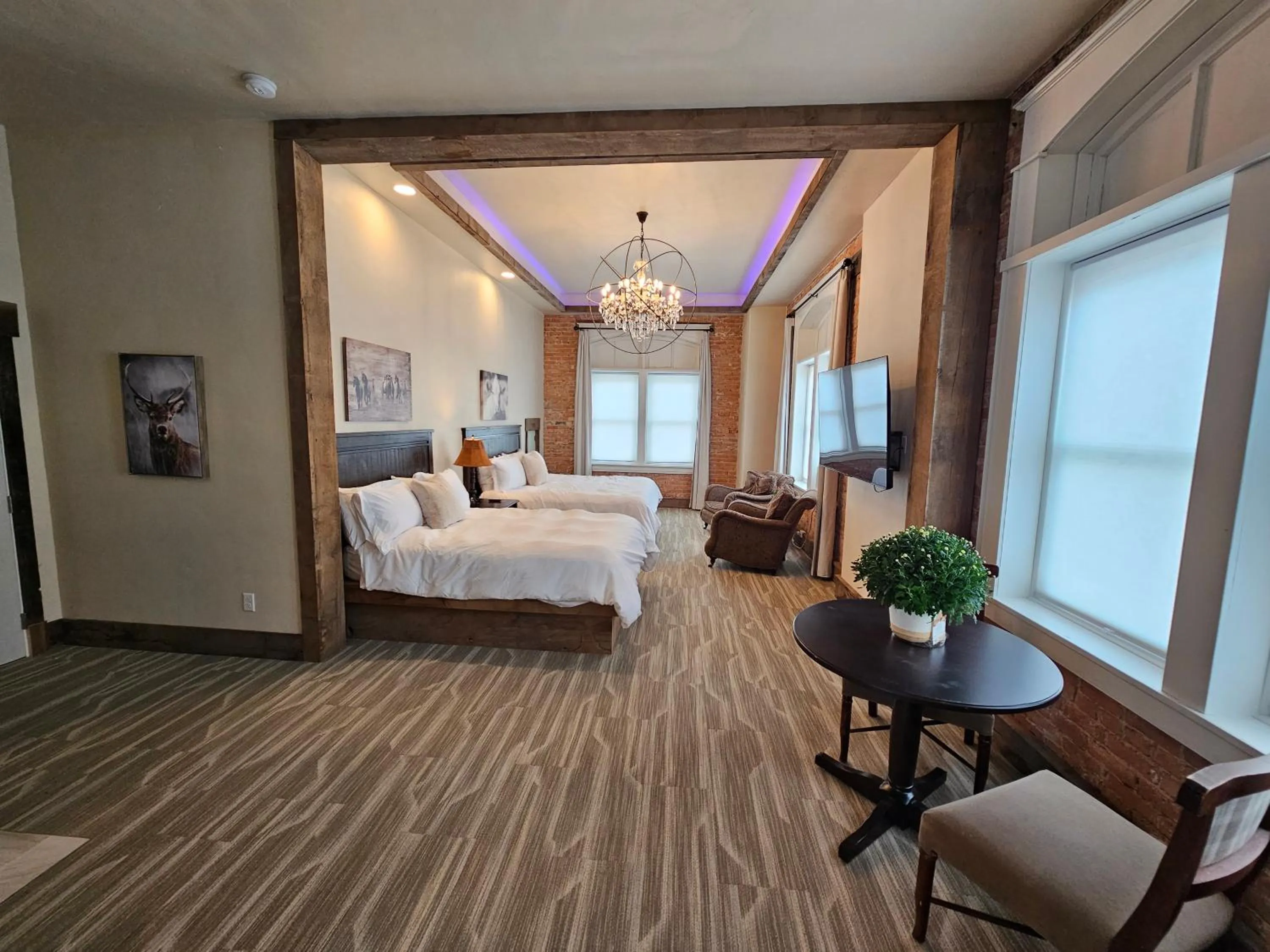 Bed in Eaglescape Suites and Event Center