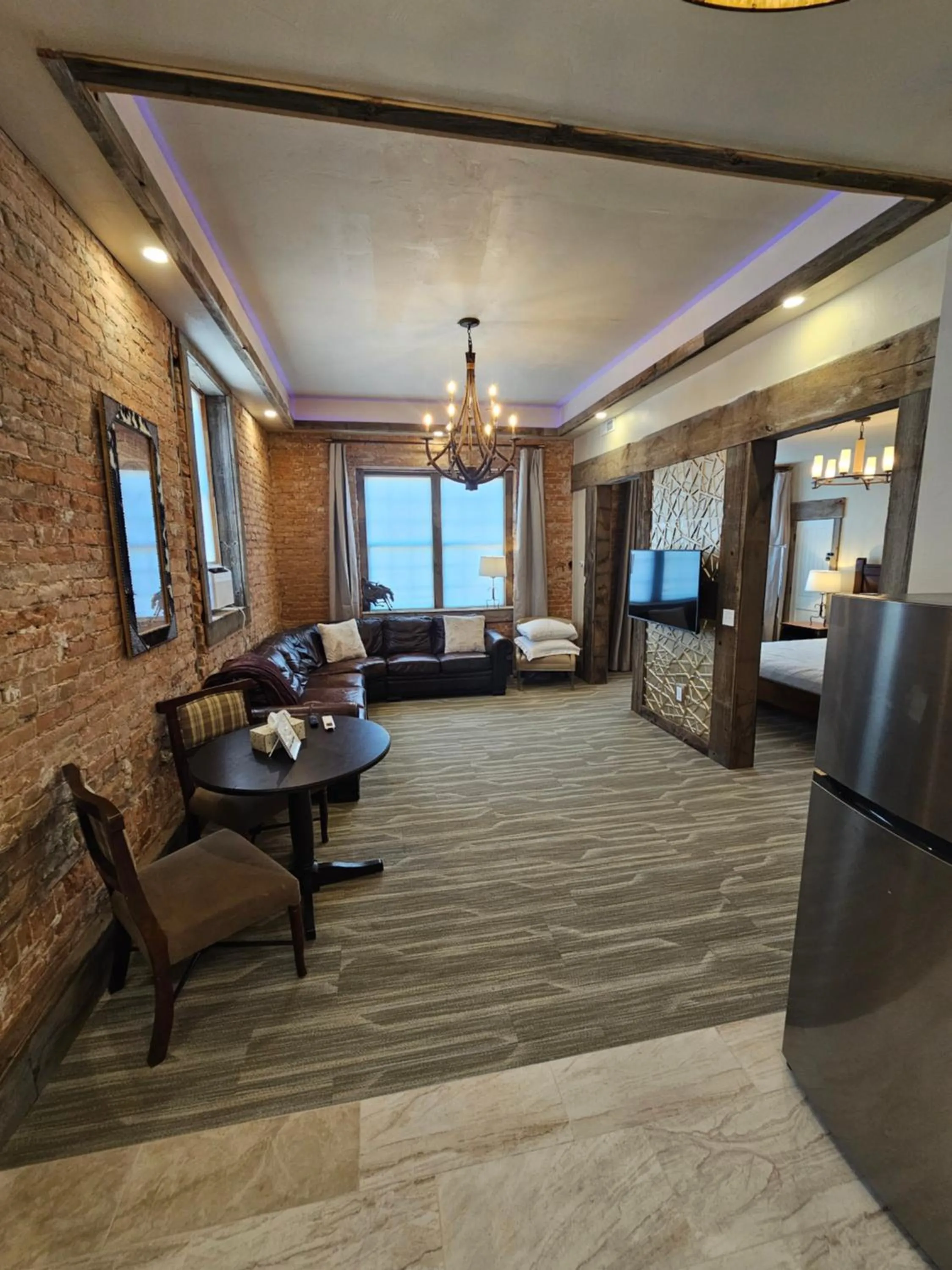 Eaglescape Suites and Event Center