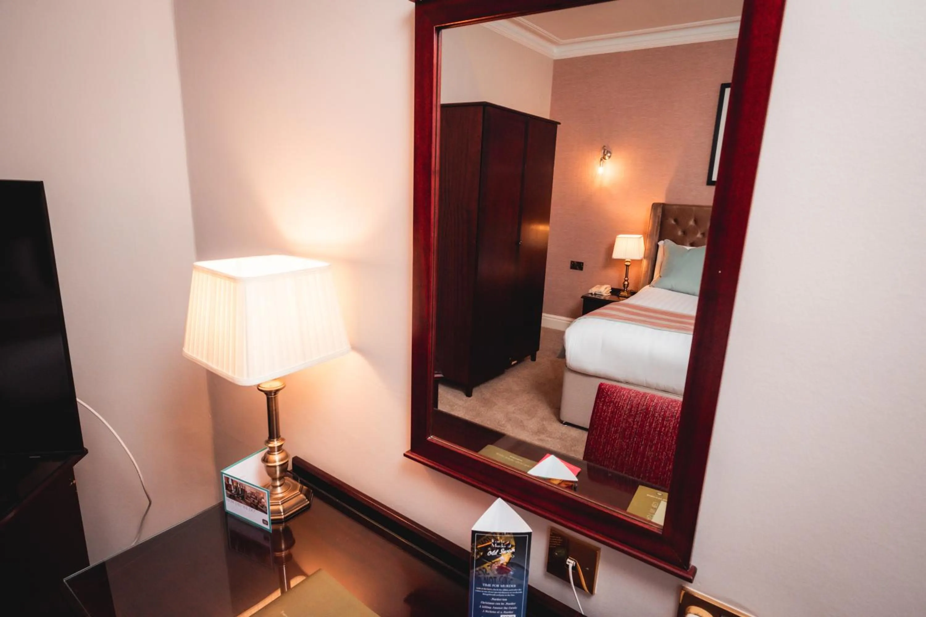 Bed in Old Swan Hotel