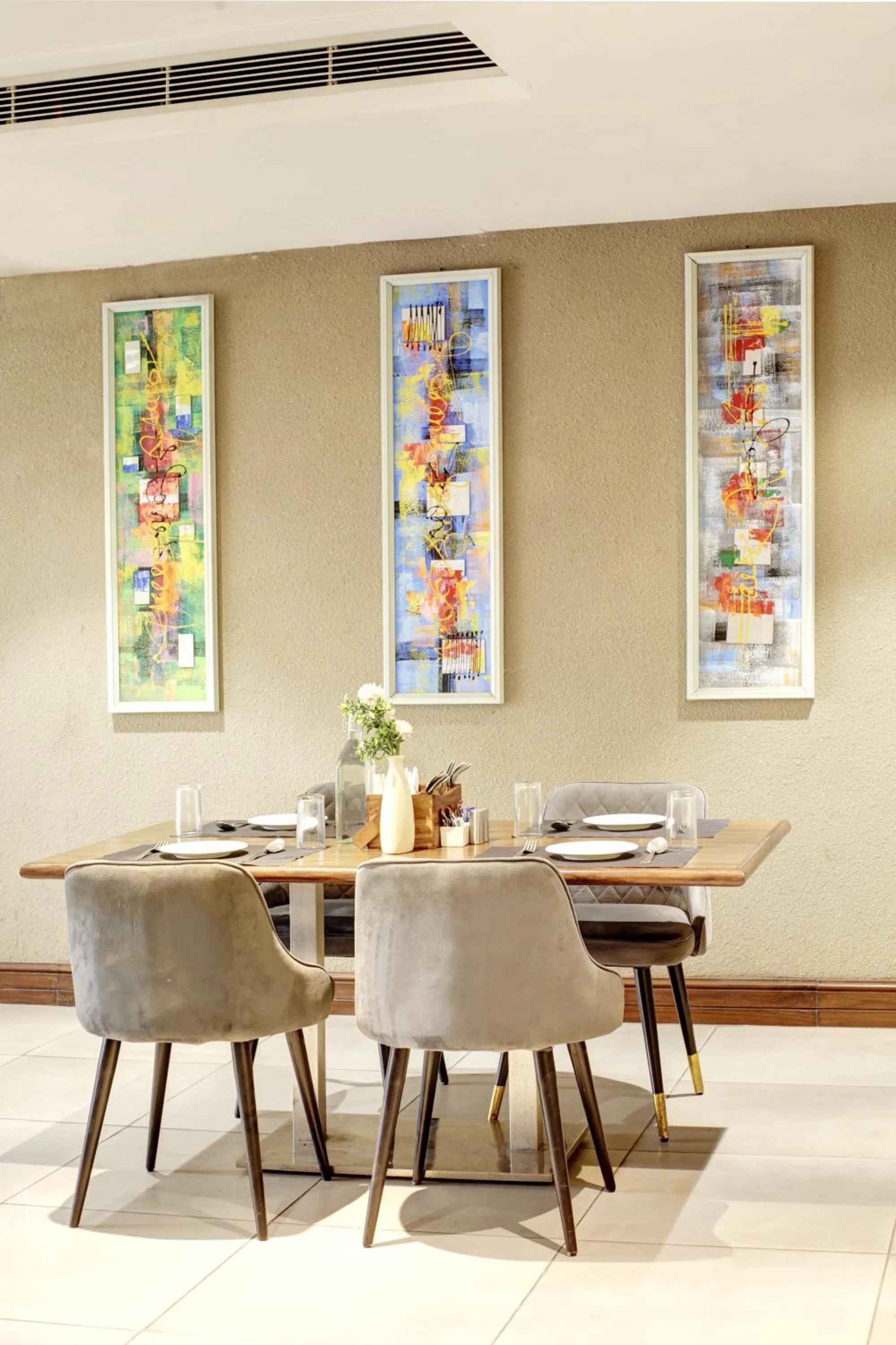 Restaurant/places to eat in Saltstayz Premier - Cyber Hub