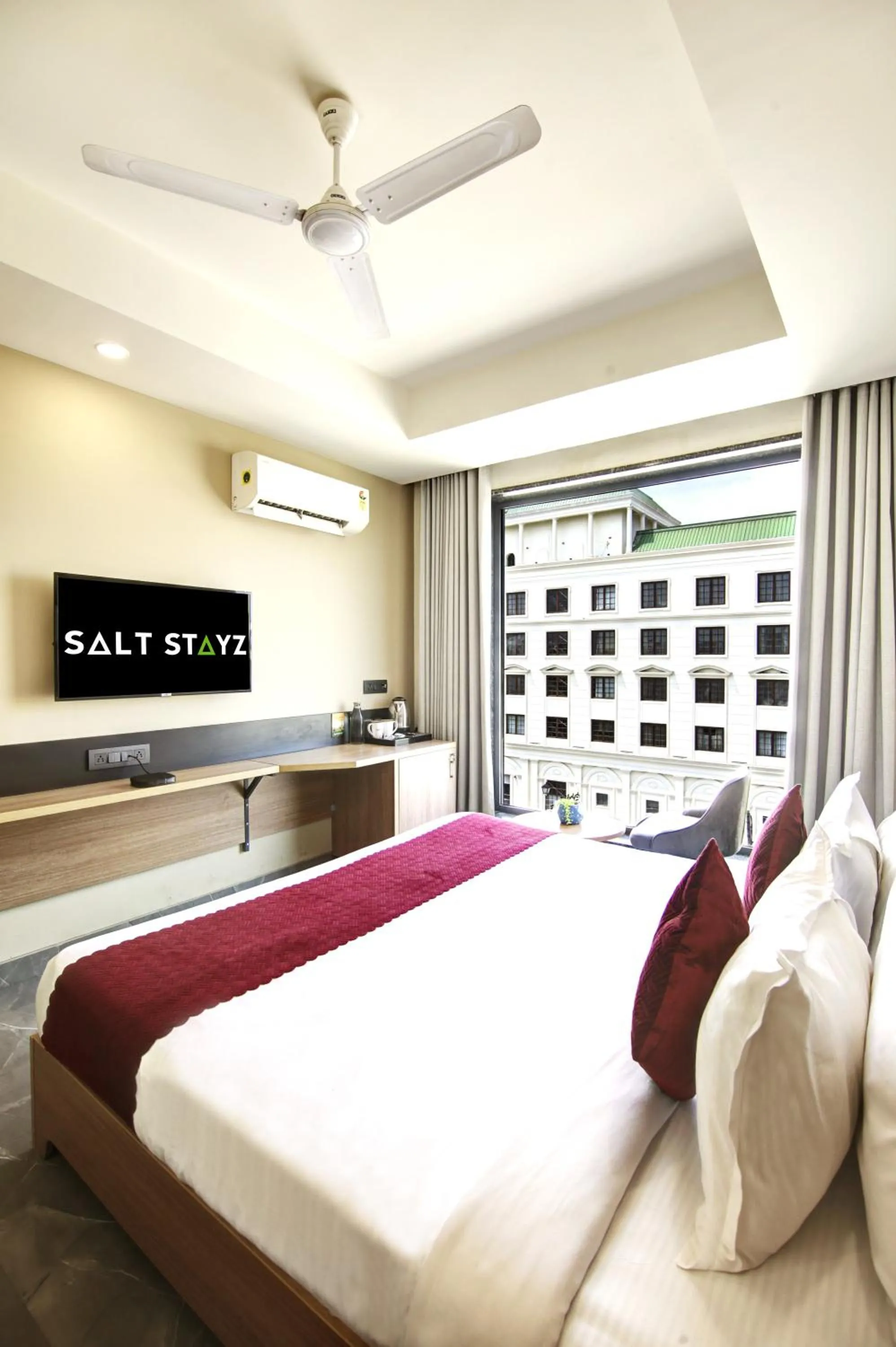 Bed in Saltstayz Premier - Cyber Hub