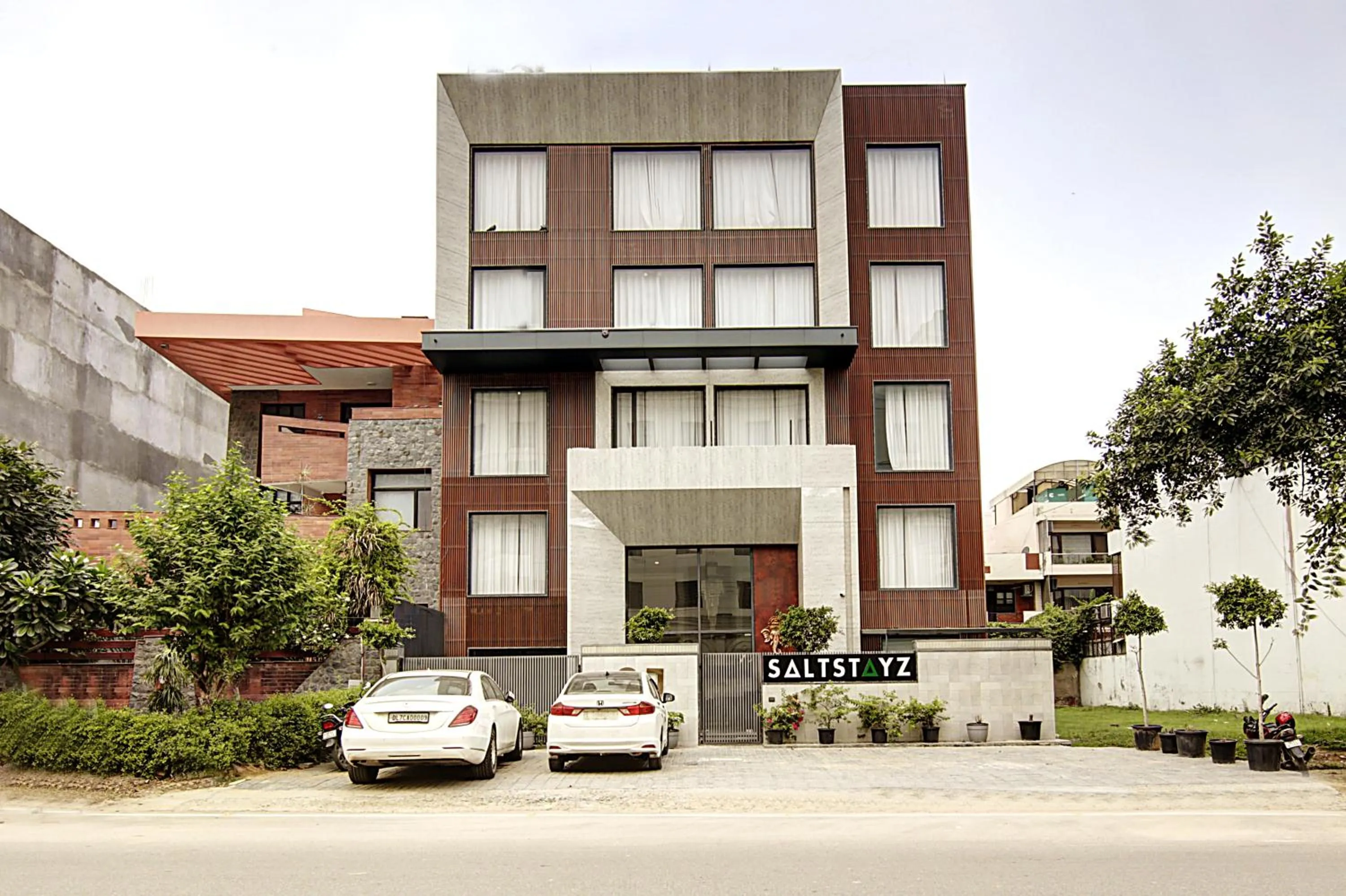 Property building in Saltstayz Premier - Cyber Hub