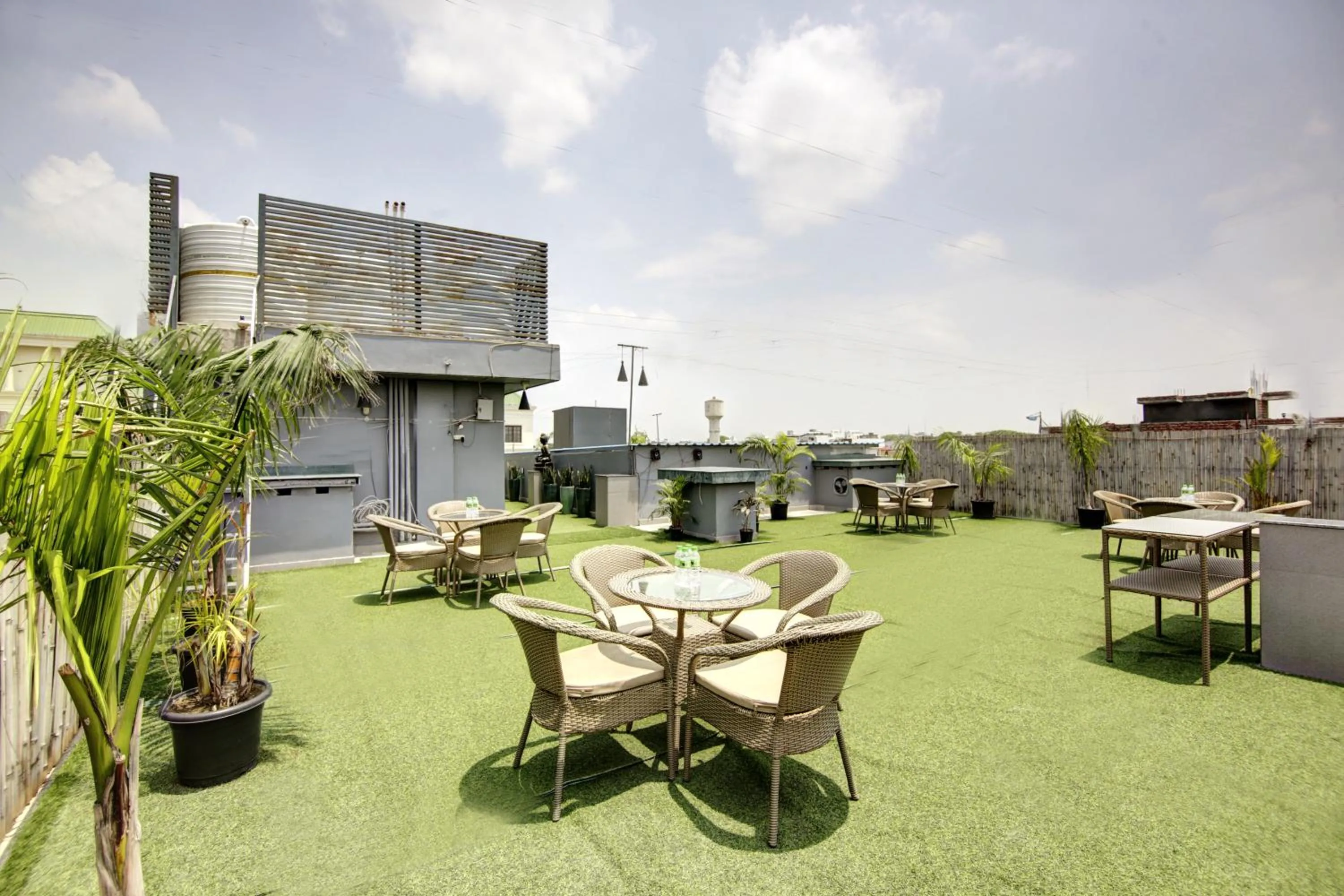 Restaurant/places to eat in Saltstayz Premier - Cyber Hub