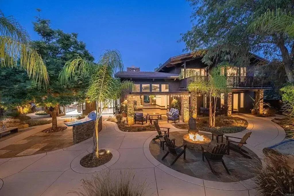 Private Resort in Lake Hodges Private Resort in Lake Hodges