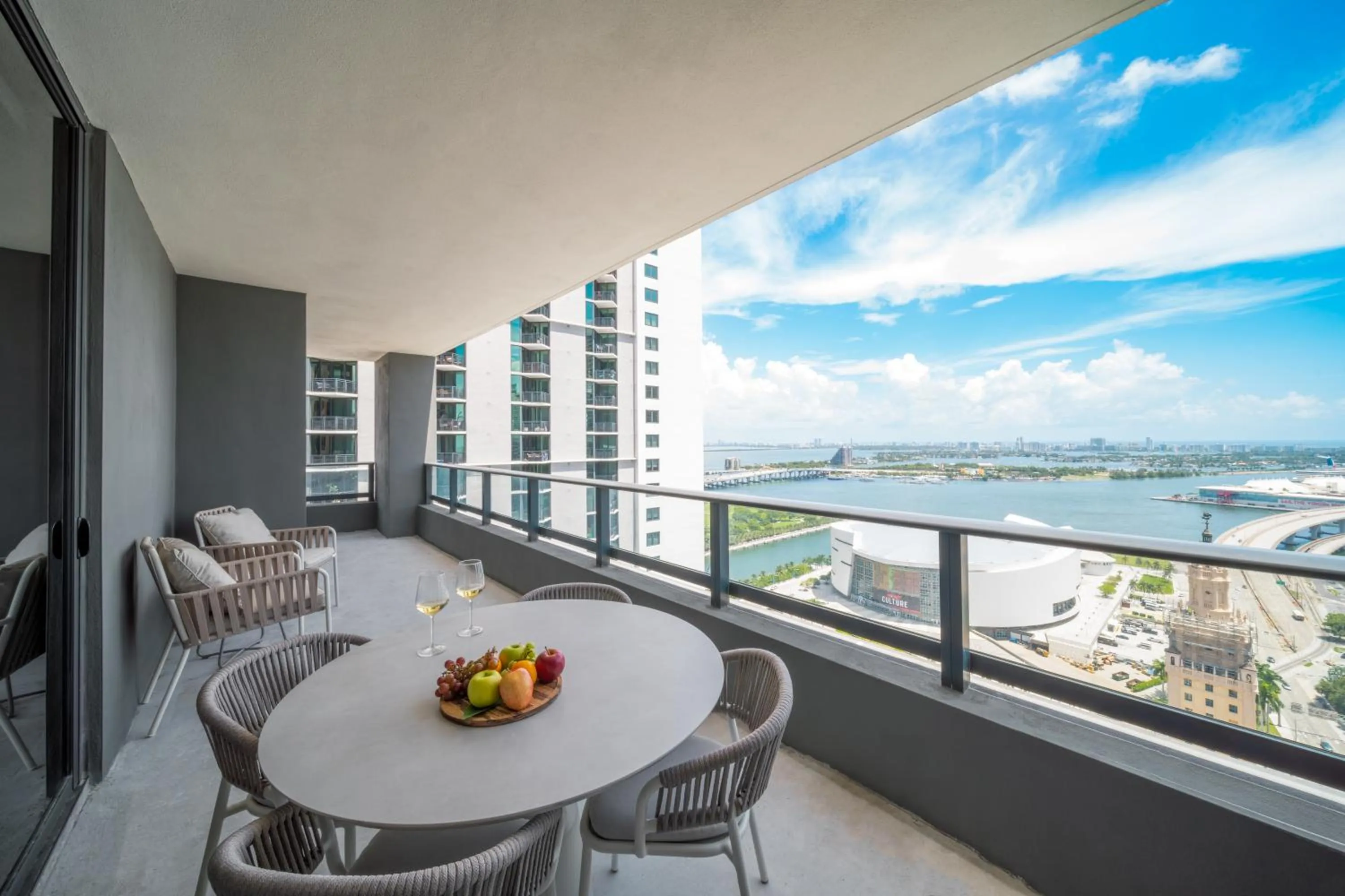 Balcony/Terrace in Gale Miami Hotel & Residences