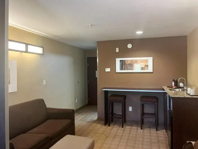 Bedroom in Studio 6 Suites Breaux Bridge, LA