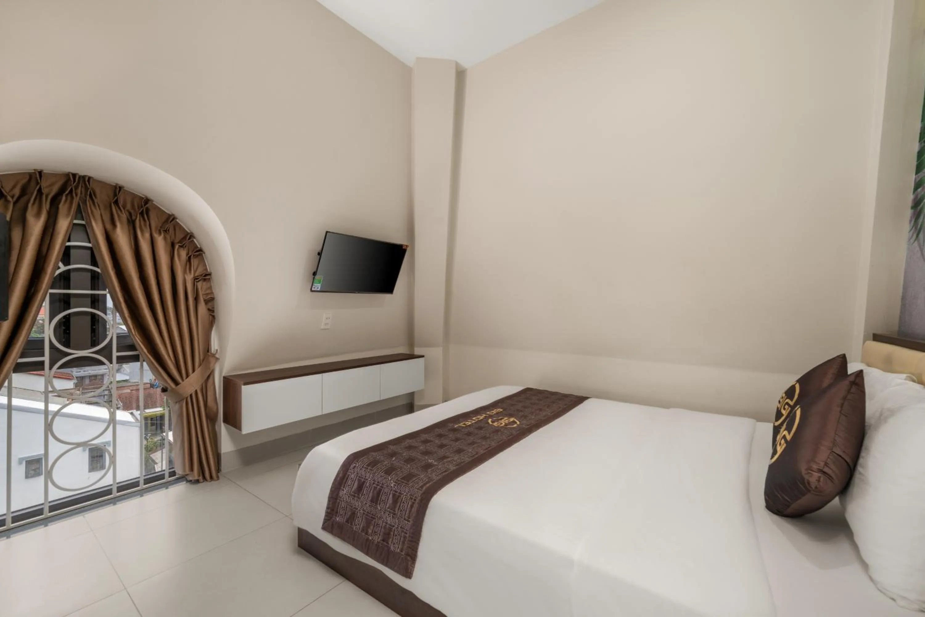 Bedroom, Bed in BIG Hotel Huế