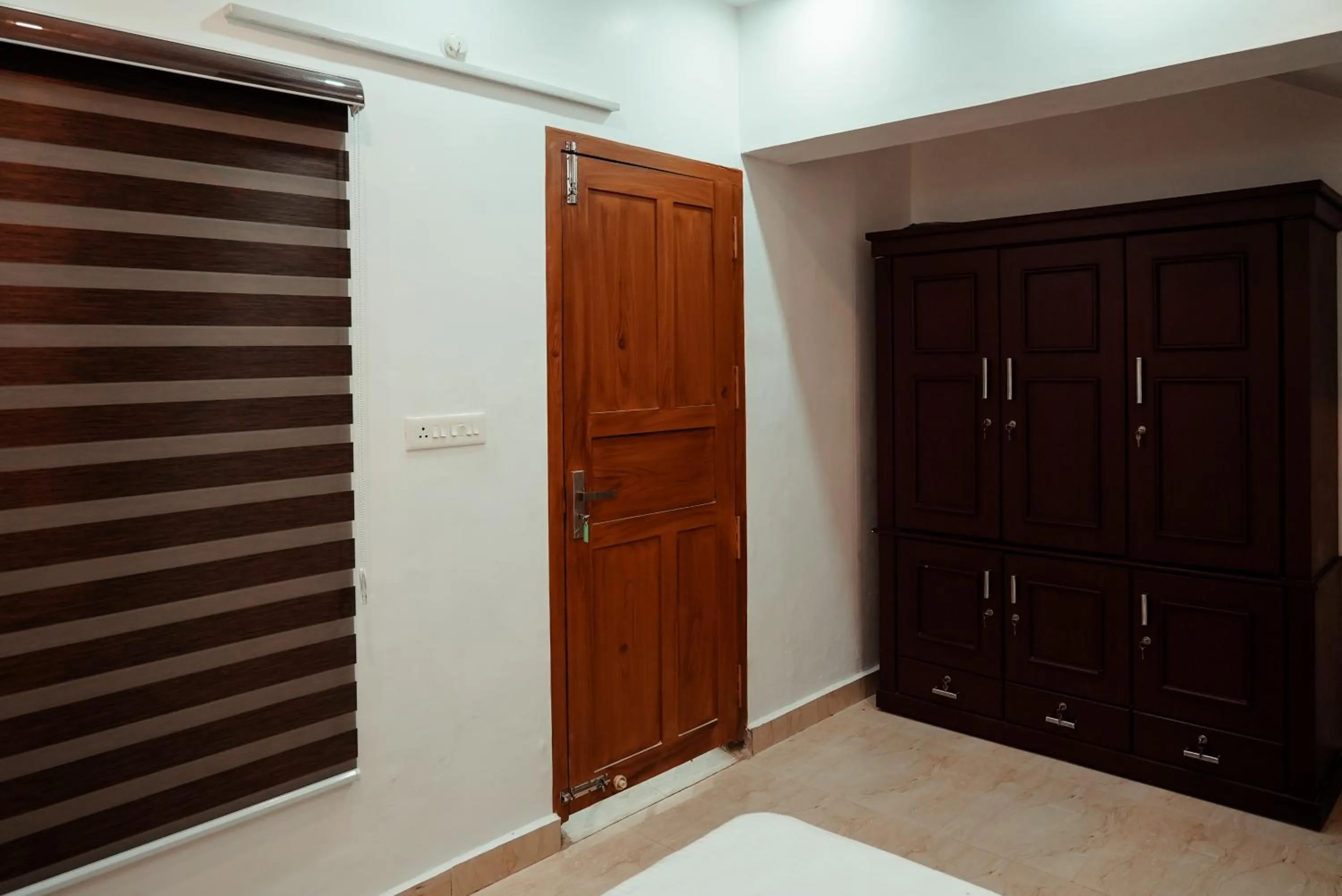 wardrobe in Kalloos Island Backwater Resort