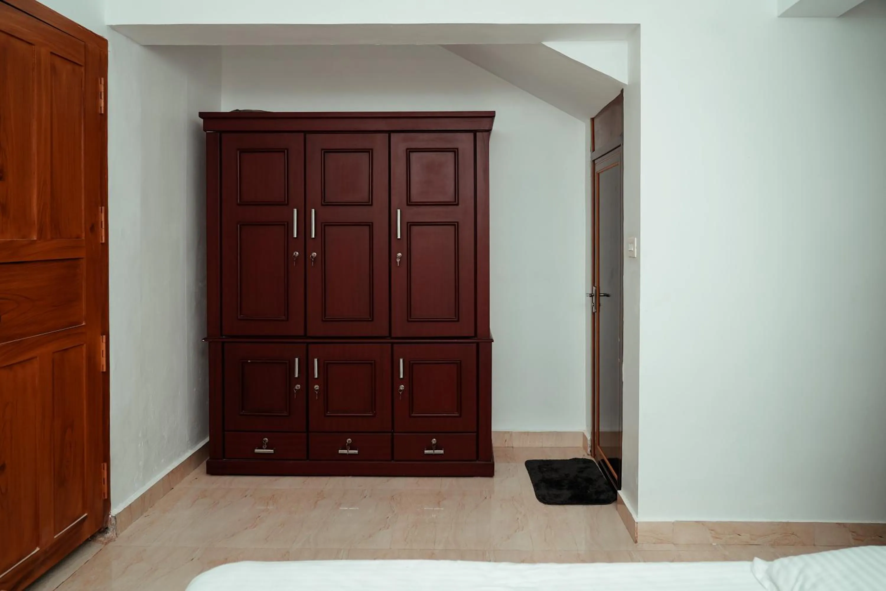 wardrobe in Kalloos Island Backwater Resort