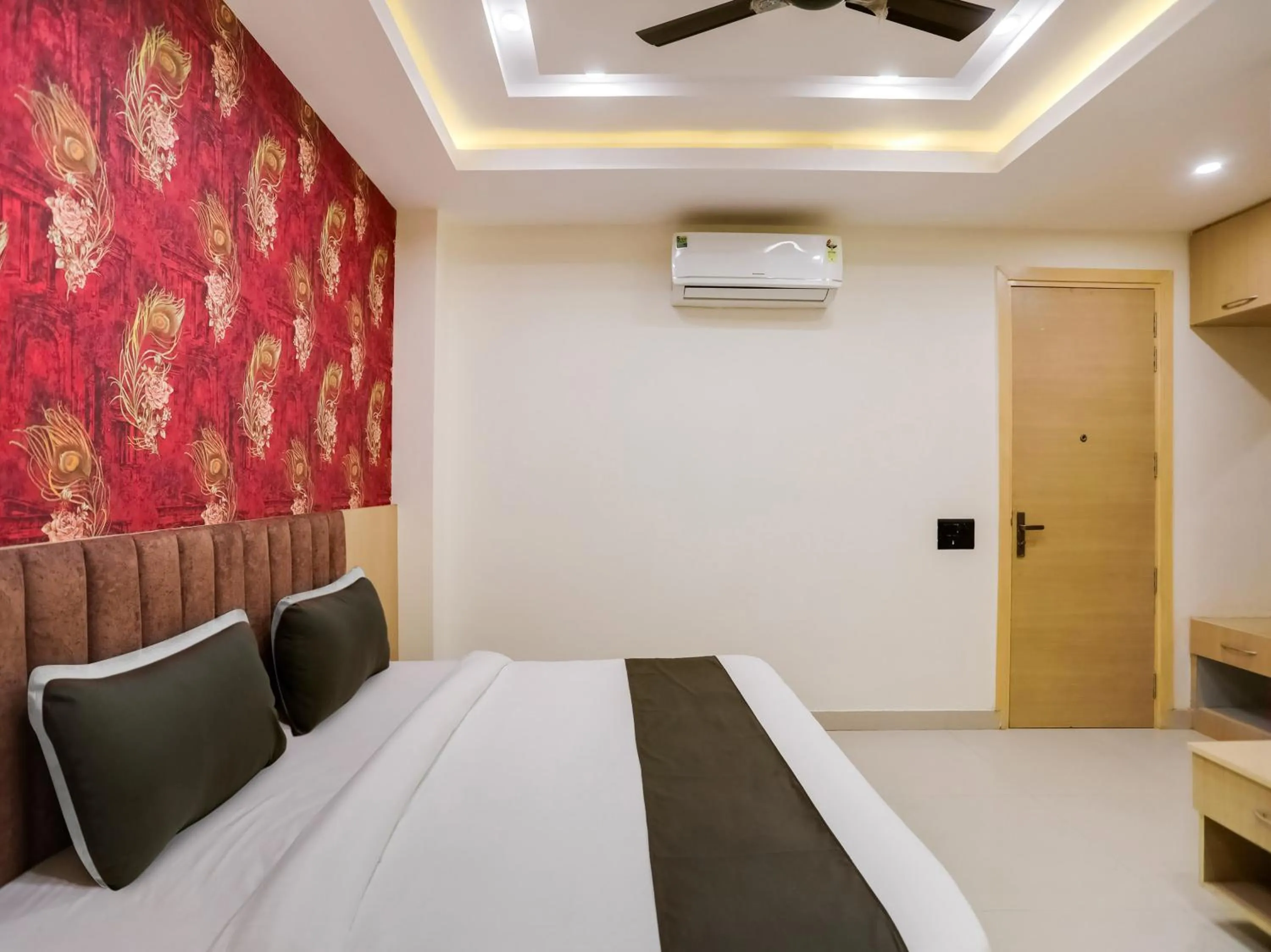 Bedroom, Bed in Townhouse Magnolia Corporate Stays