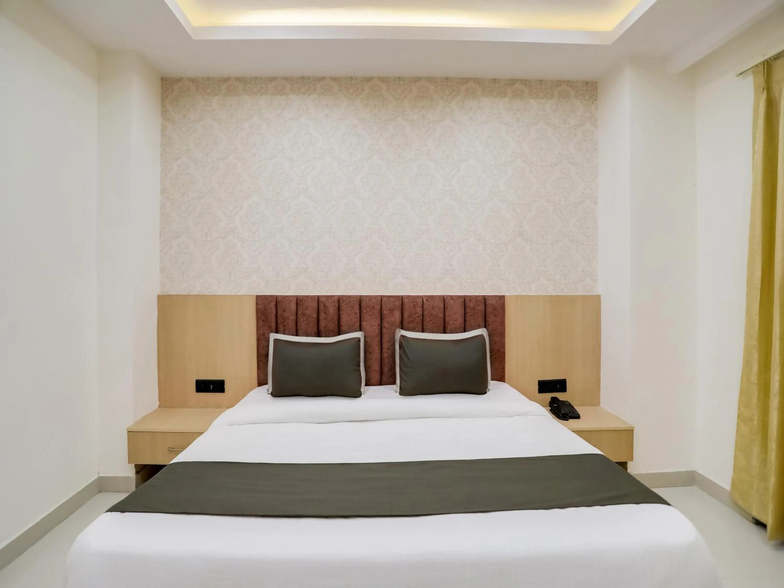 Bedroom, Bed in Townhouse Magnolia Corporate Stays