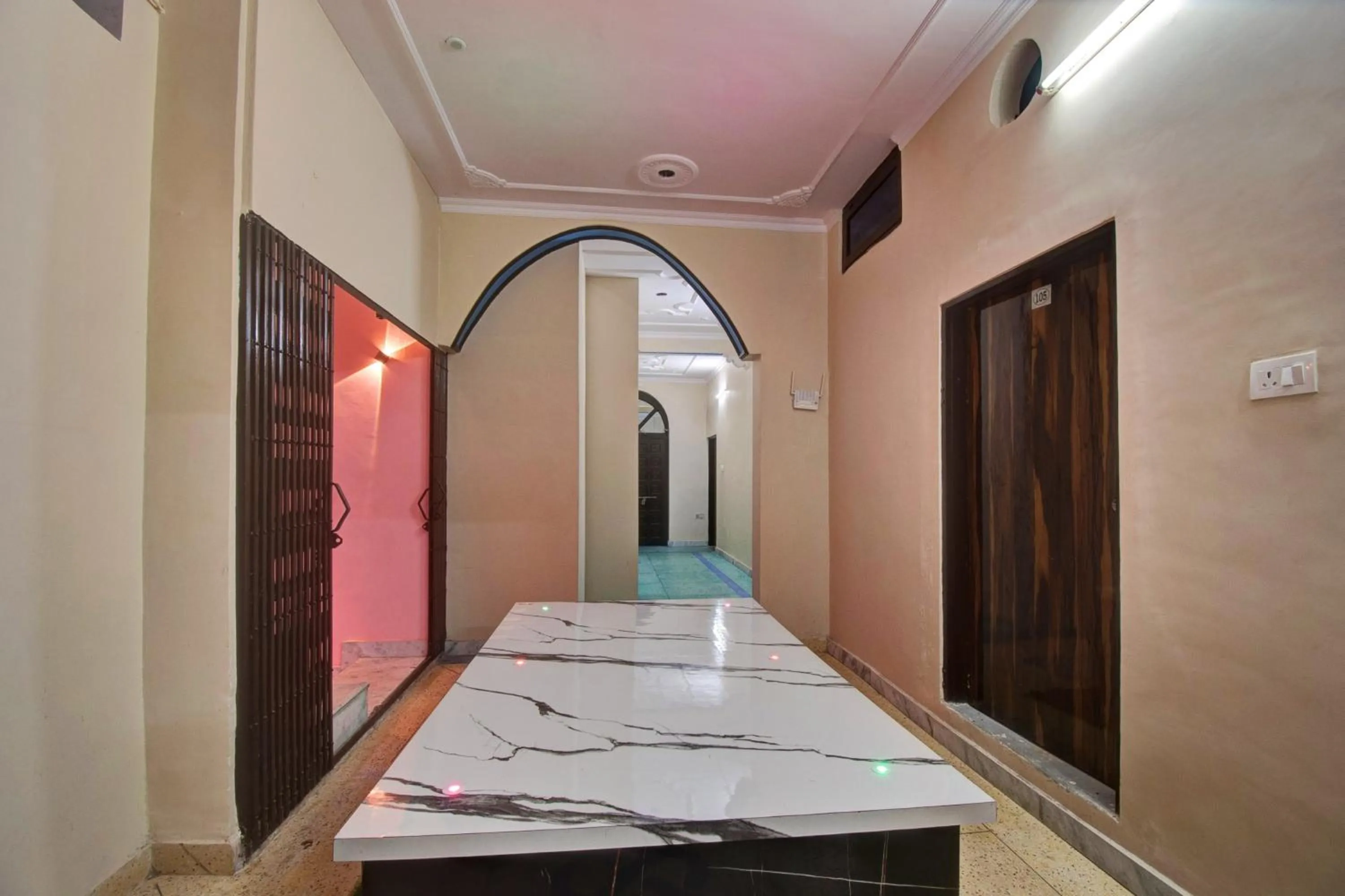 Lobby or reception in Hotel O The Legent Hotel