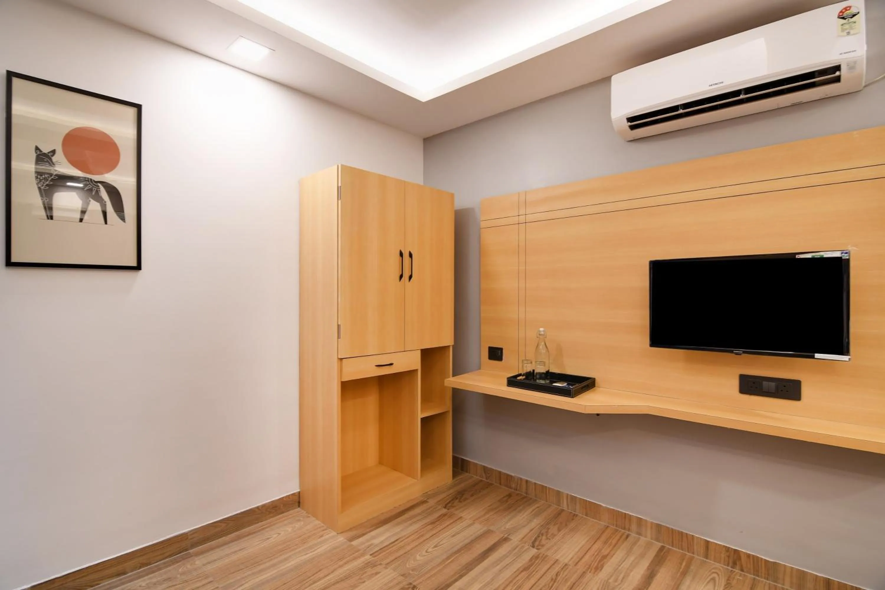 Bedroom in Townhouse Oak Sayhallo Ecstasy